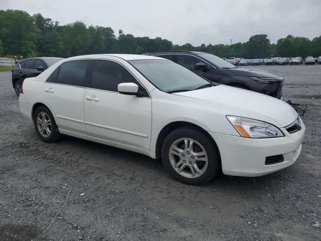 Photo 3 VIN: 1HGCM56377A132744 - HONDA ACCORD 