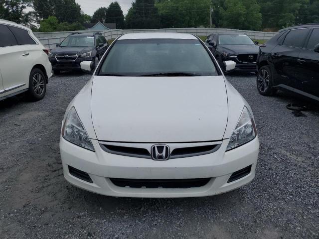 Photo 4 VIN: 1HGCM56377A132744 - HONDA ACCORD 