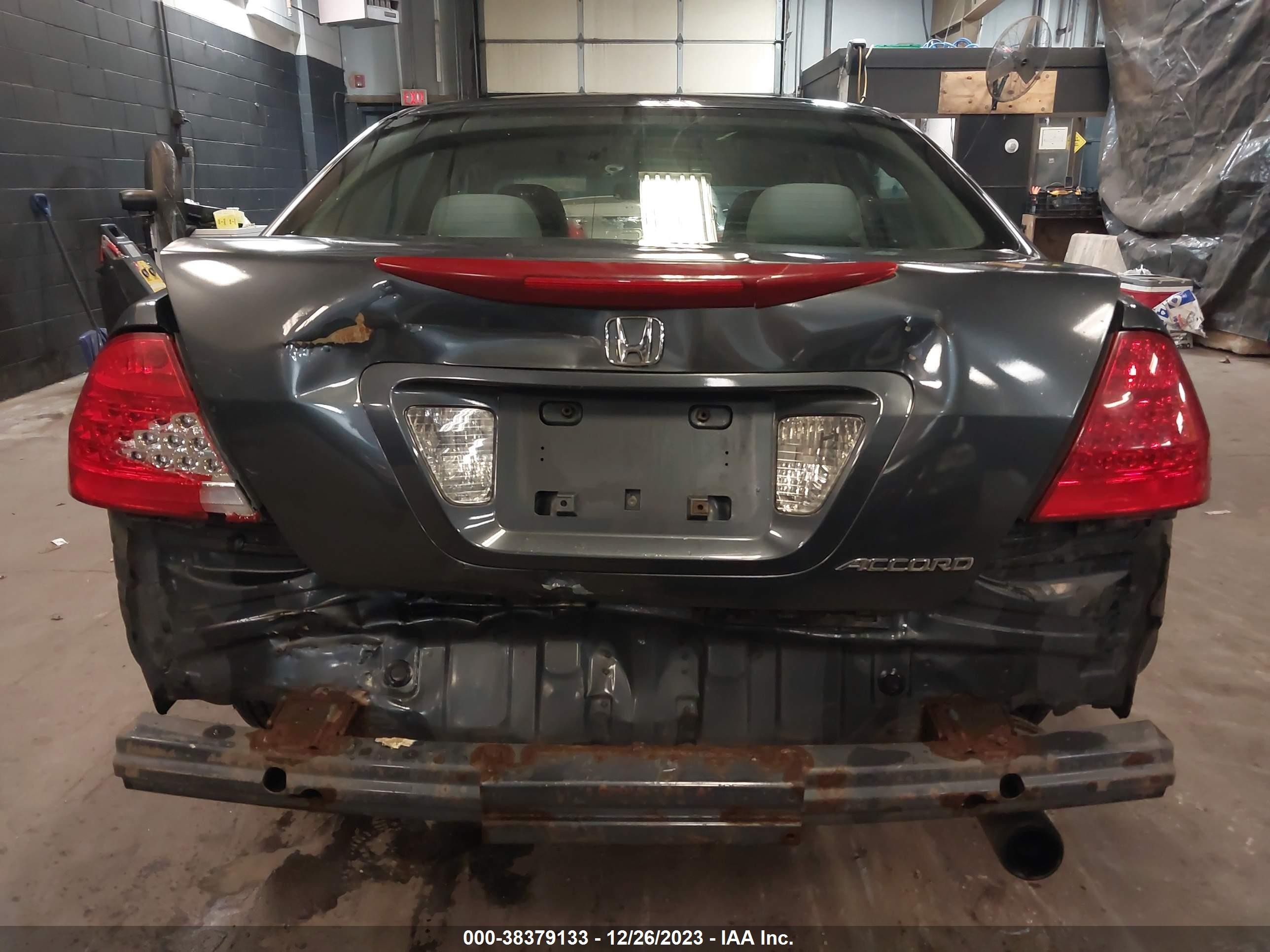 Photo 15 VIN: 1HGCM56377A139905 - HONDA ACCORD 