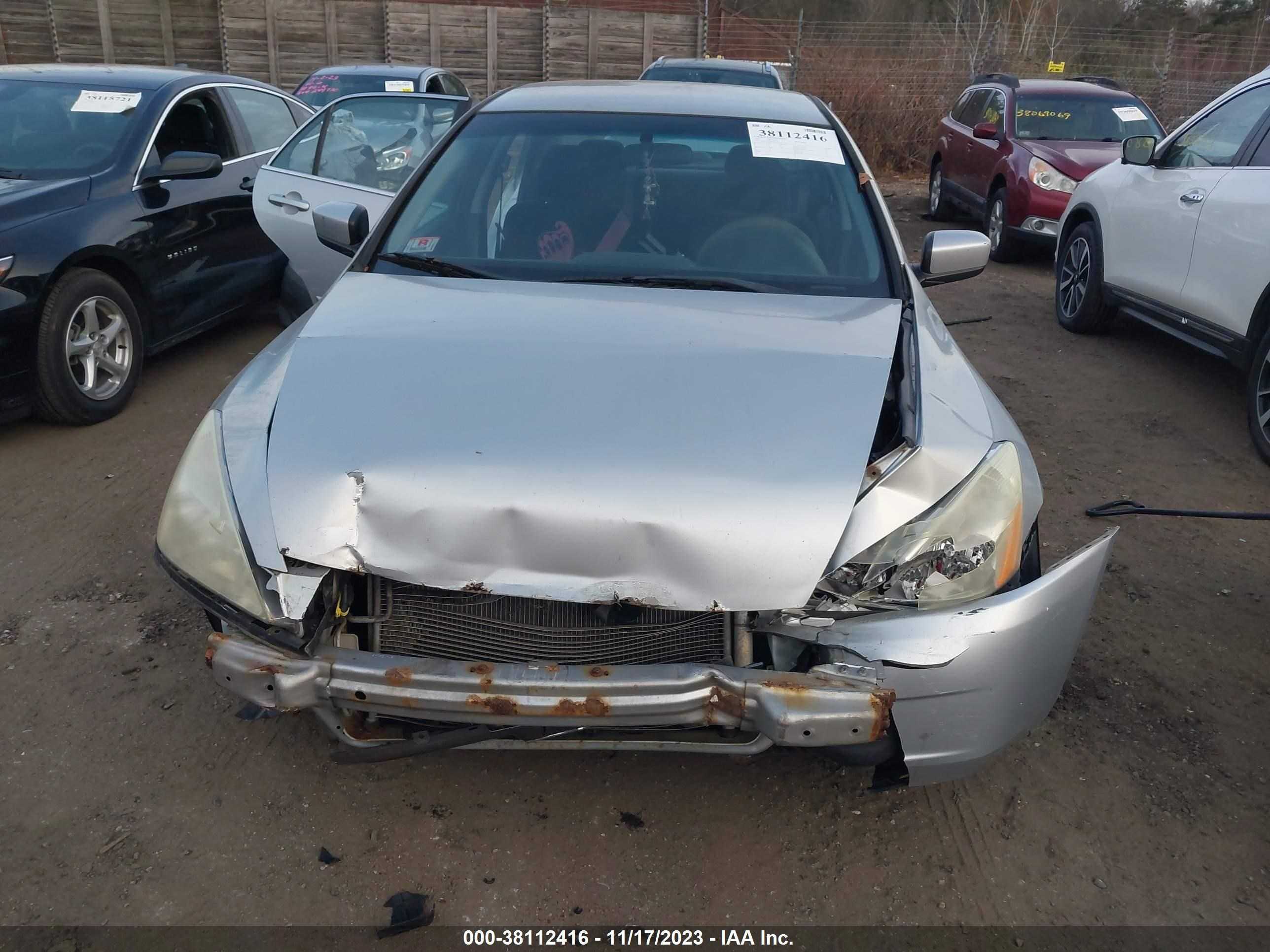 Photo 12 VIN: 1HGCM56383A013093 - HONDA ACCORD 