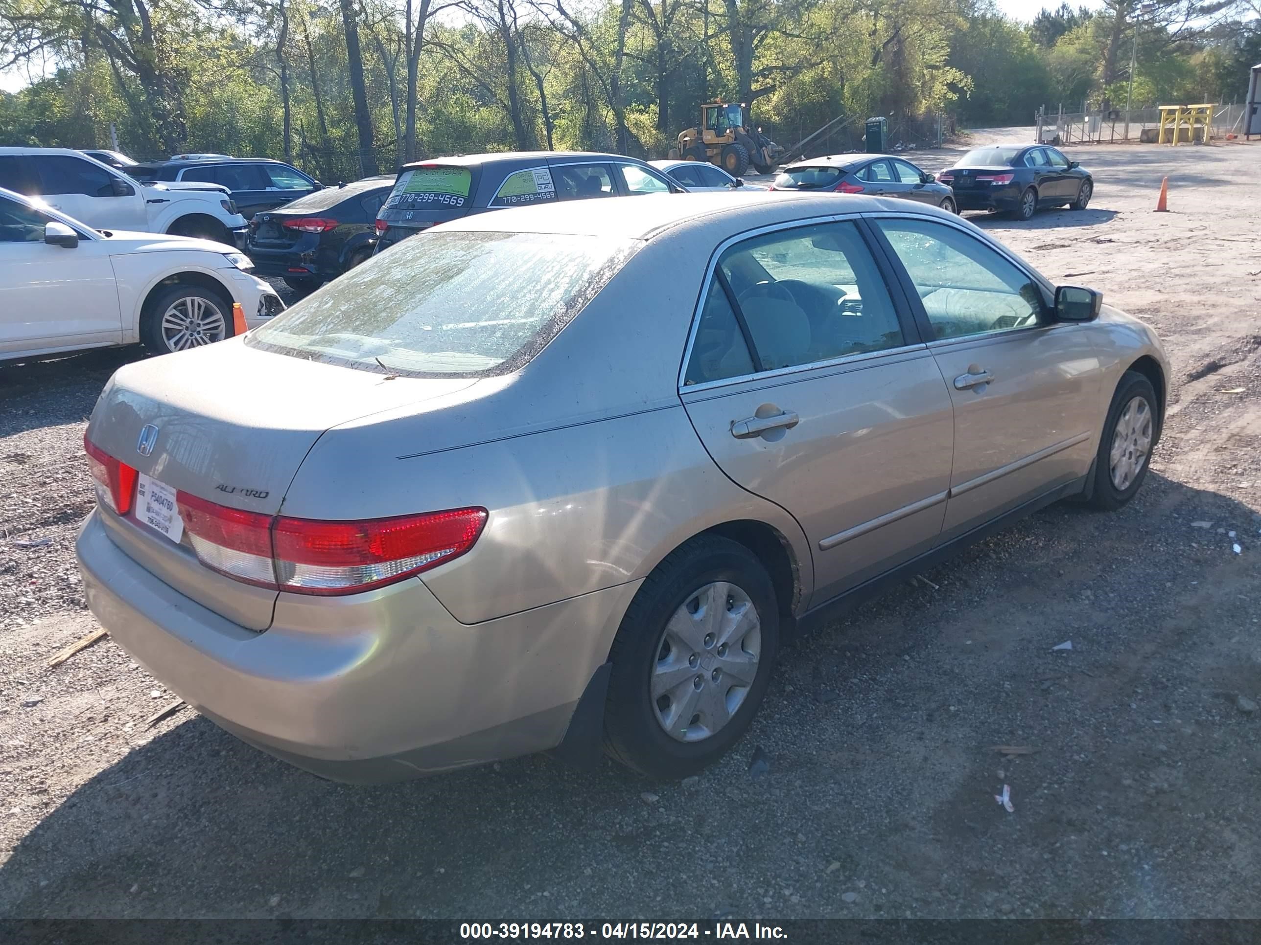 Photo 3 VIN: 1HGCM56383A028371 - HONDA ACCORD 