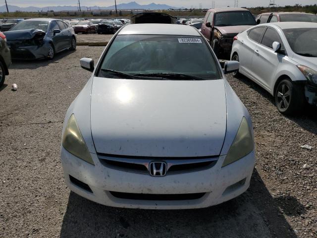 Photo 4 VIN: 1HGCM56386A031761 - HONDA ACCORD SE 