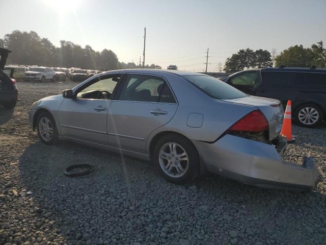 Photo 1 VIN: 1HGCM56386A049936 - HONDA ACCORD SE 