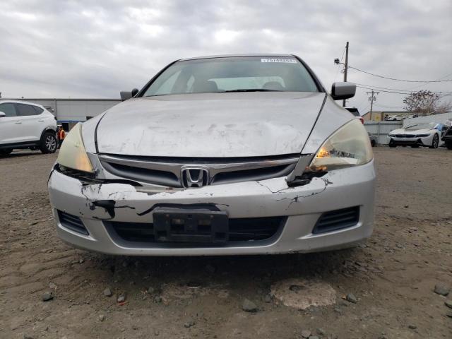 Photo 4 VIN: 1HGCM56387A197375 - HONDA ACCORD SE 