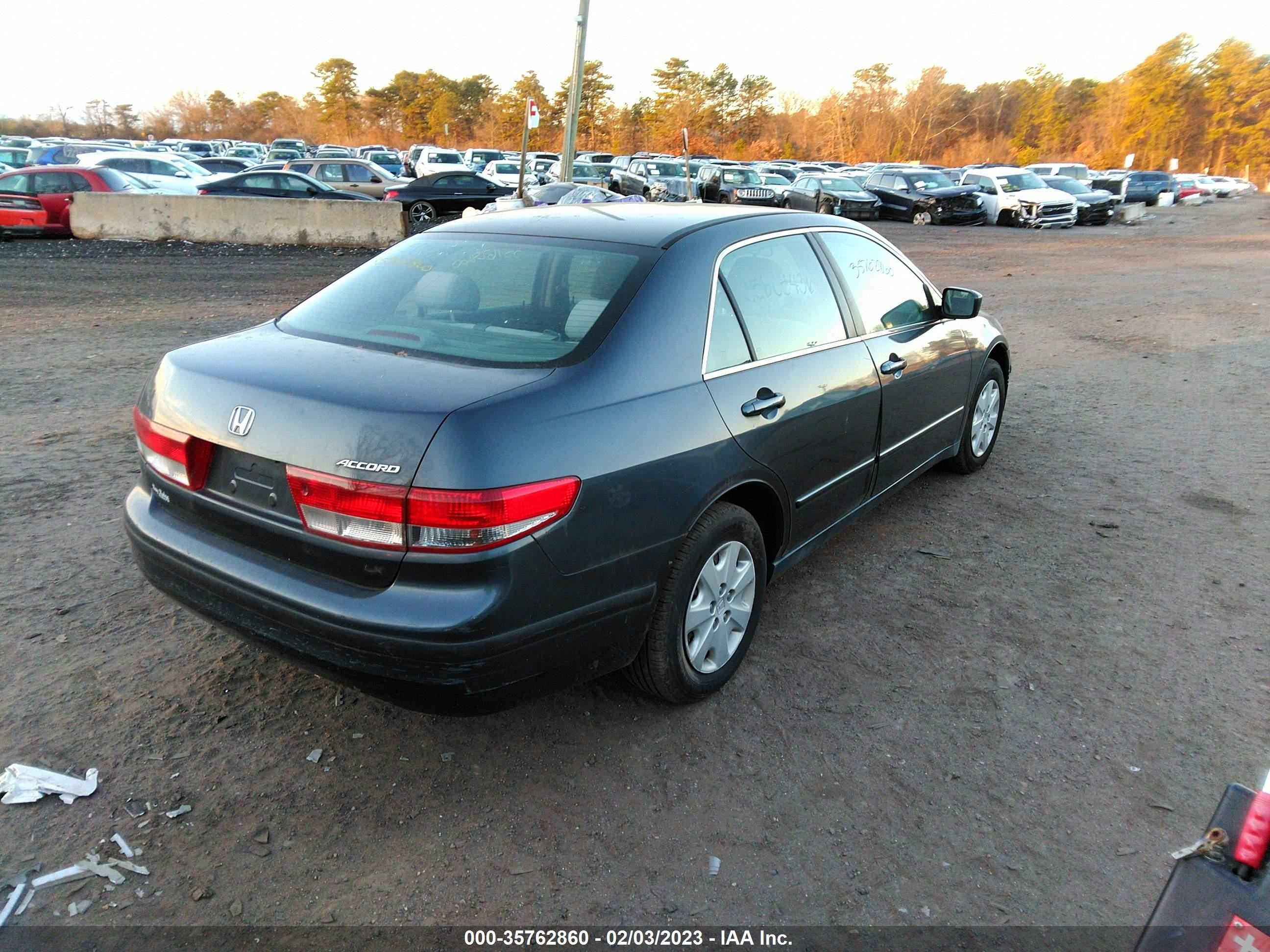 Photo 3 VIN: 1HGCM56393A129273 - HONDA ACCORD 