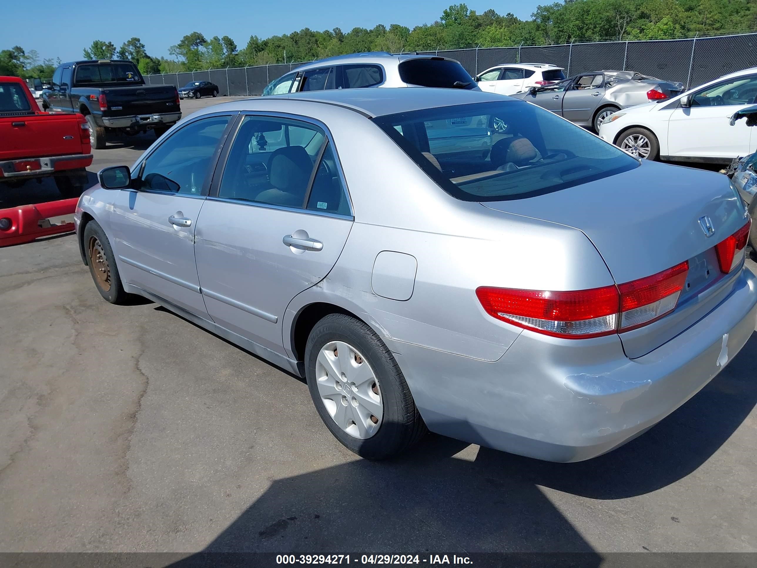 Photo 2 VIN: 1HGCM56394A094400 - HONDA ACCORD 