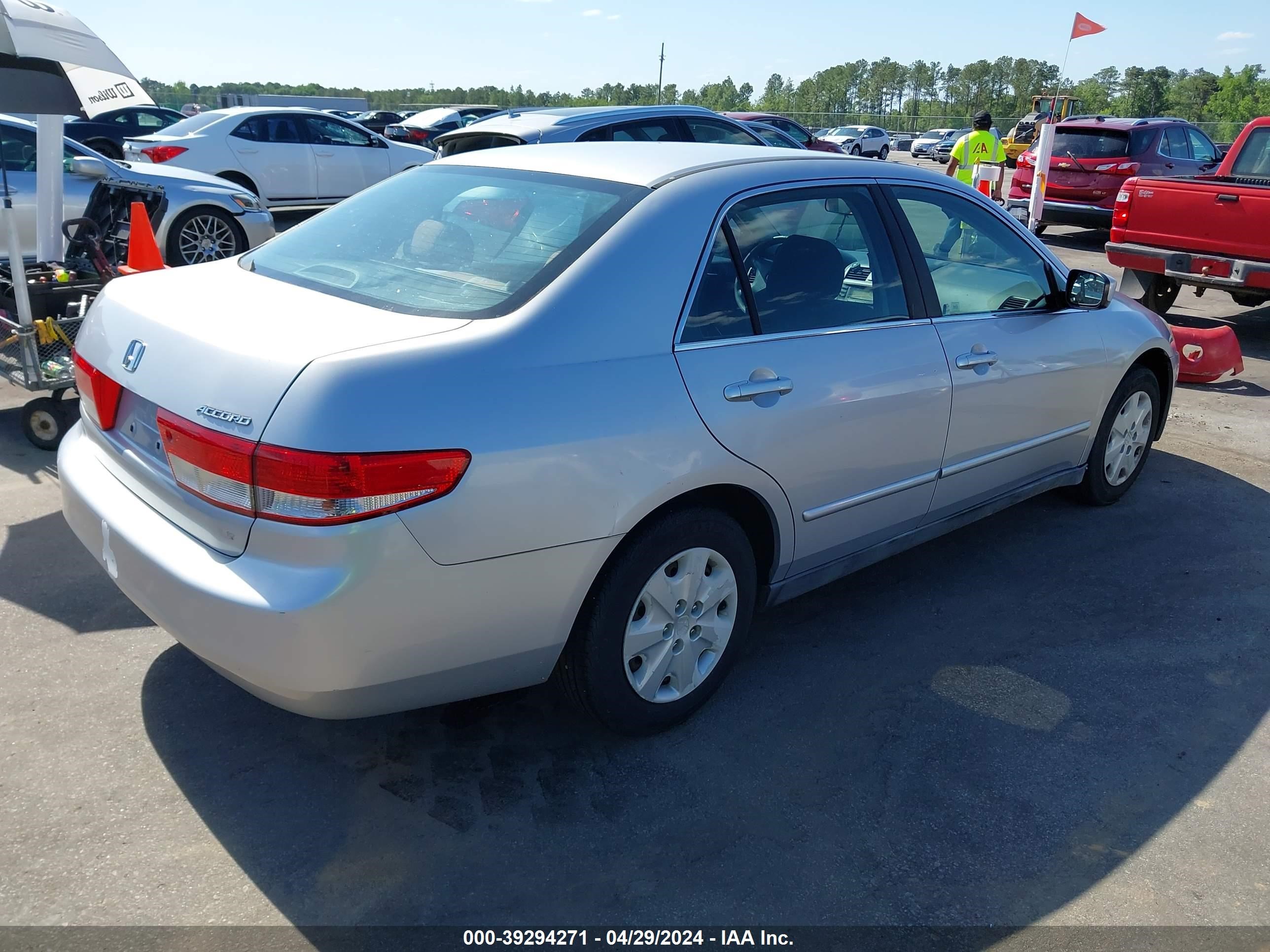 Photo 3 VIN: 1HGCM56394A094400 - HONDA ACCORD 