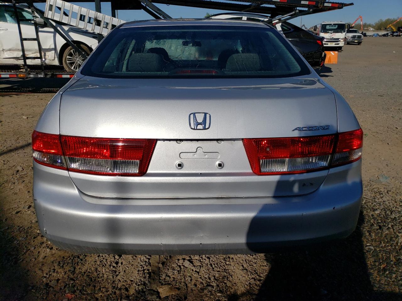 Photo 5 VIN: 1HGCM56394A095336 - HONDA ACCORD 