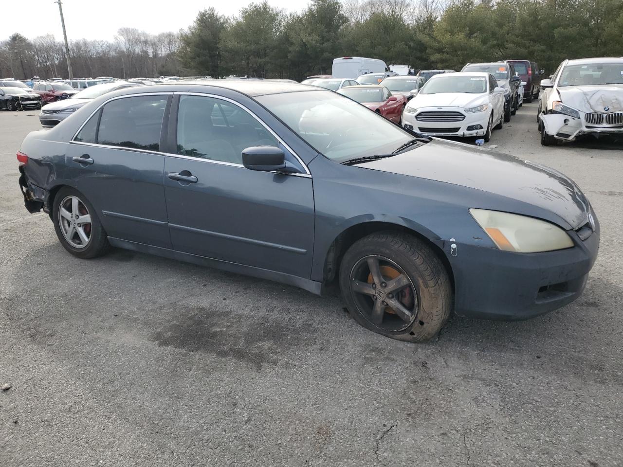 Photo 3 VIN: 1HGCM56394A163070 - HONDA ACCORD 