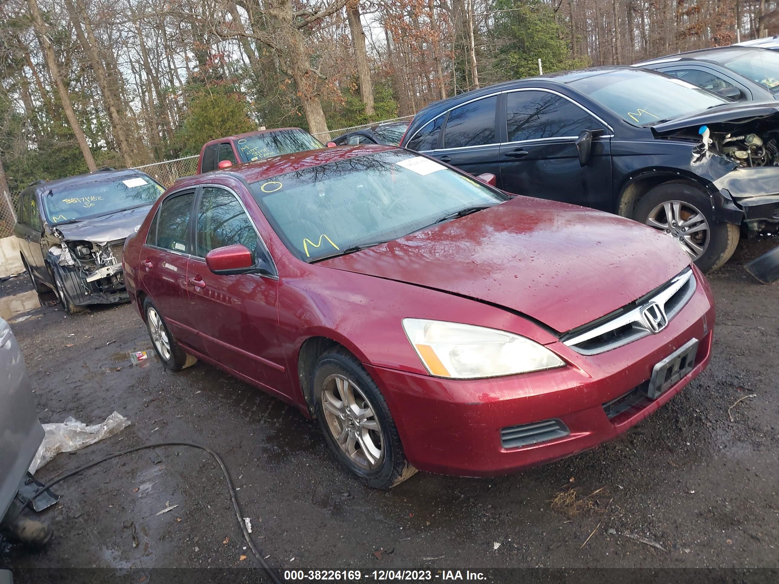 Photo 0 VIN: 1HGCM56396A101588 - HONDA ACCORD 