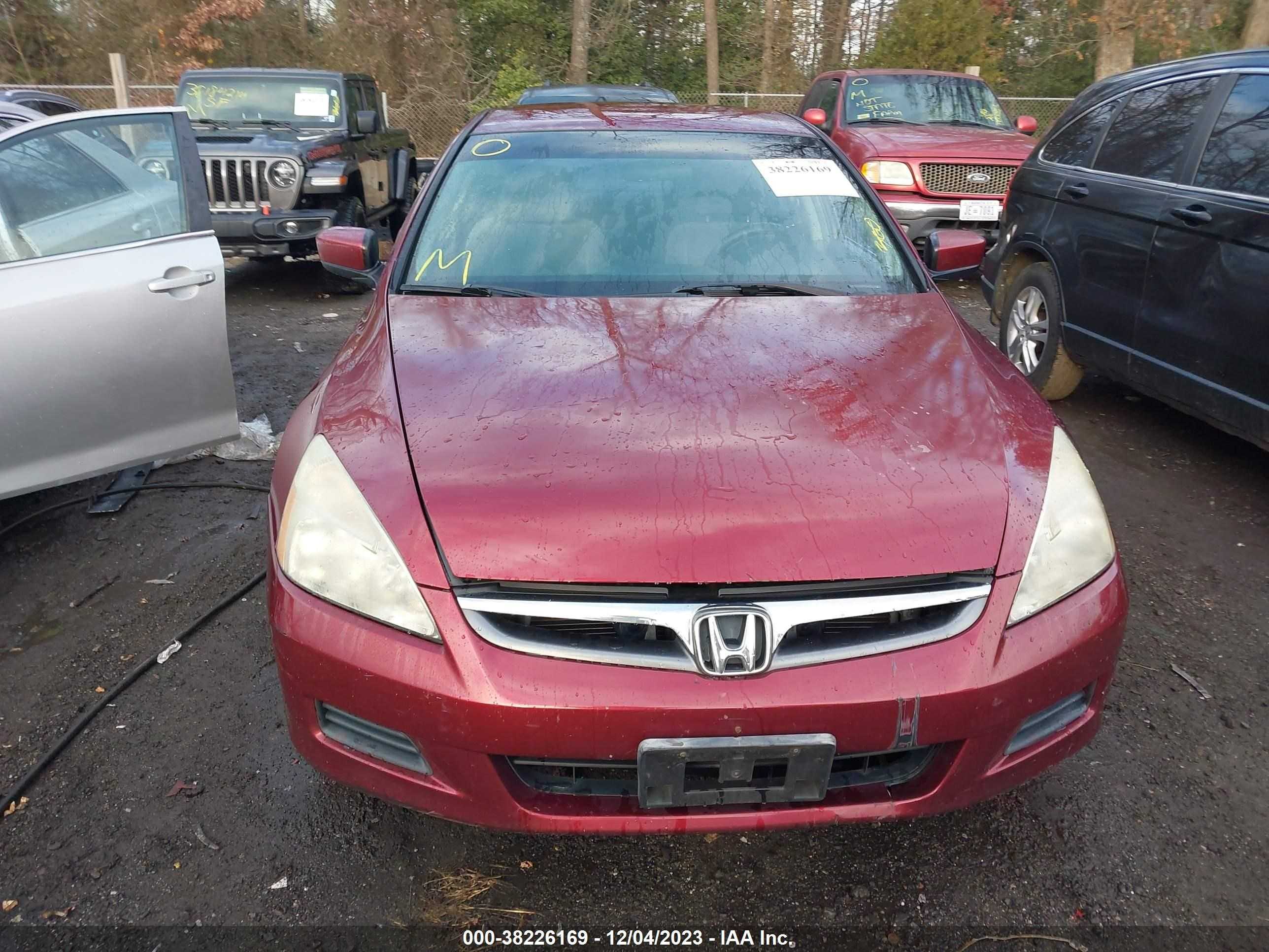 Photo 11 VIN: 1HGCM56396A101588 - HONDA ACCORD 