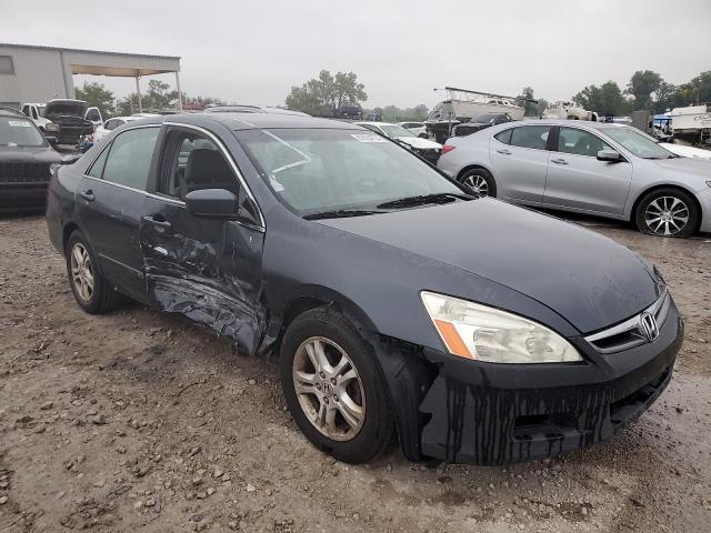 Photo 3 VIN: 1HGCM56397A041782 - HONDA ACCORD SE 