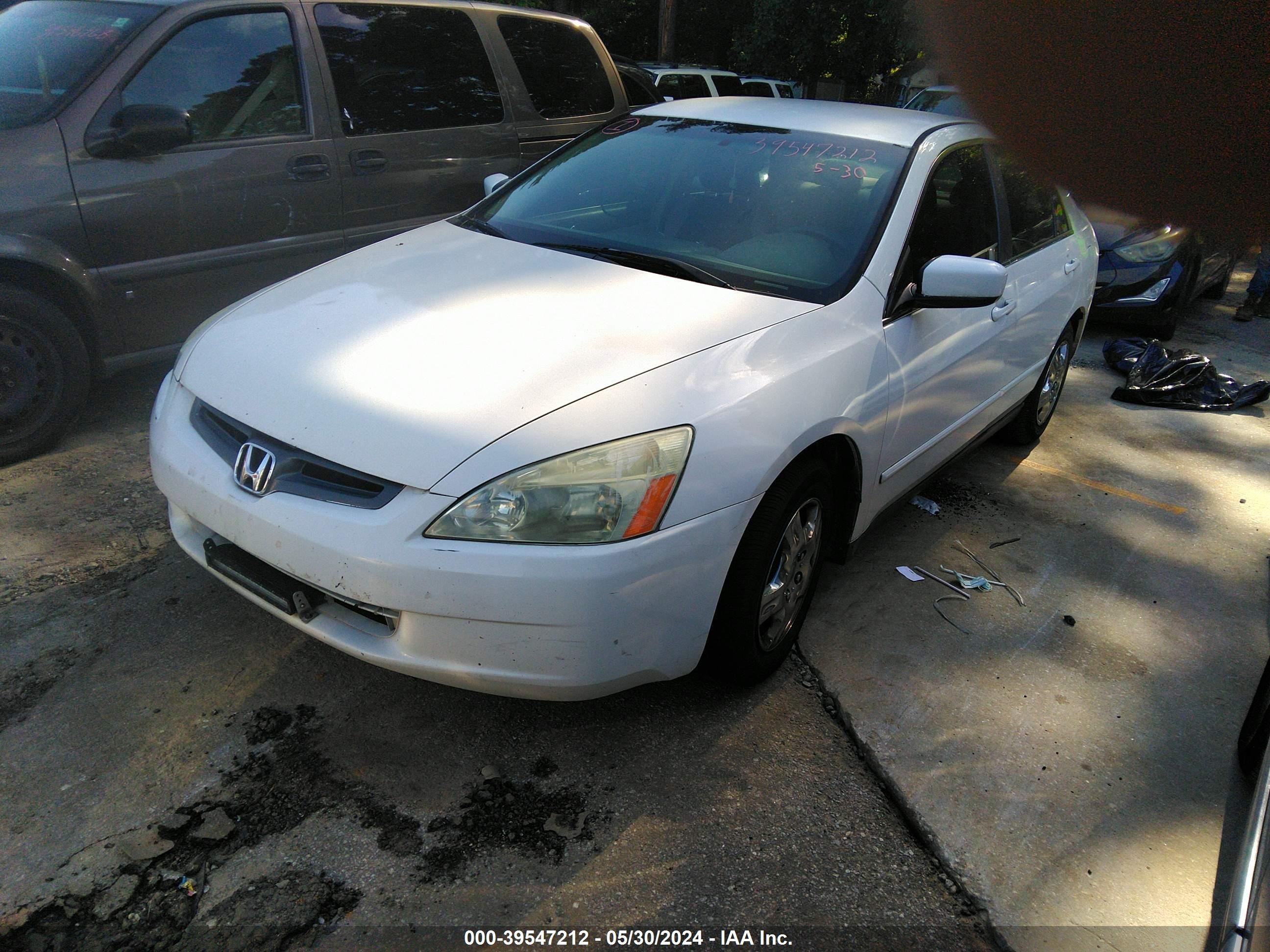 Photo 1 VIN: 1HGCM563X3A016609 - HONDA ACCORD 