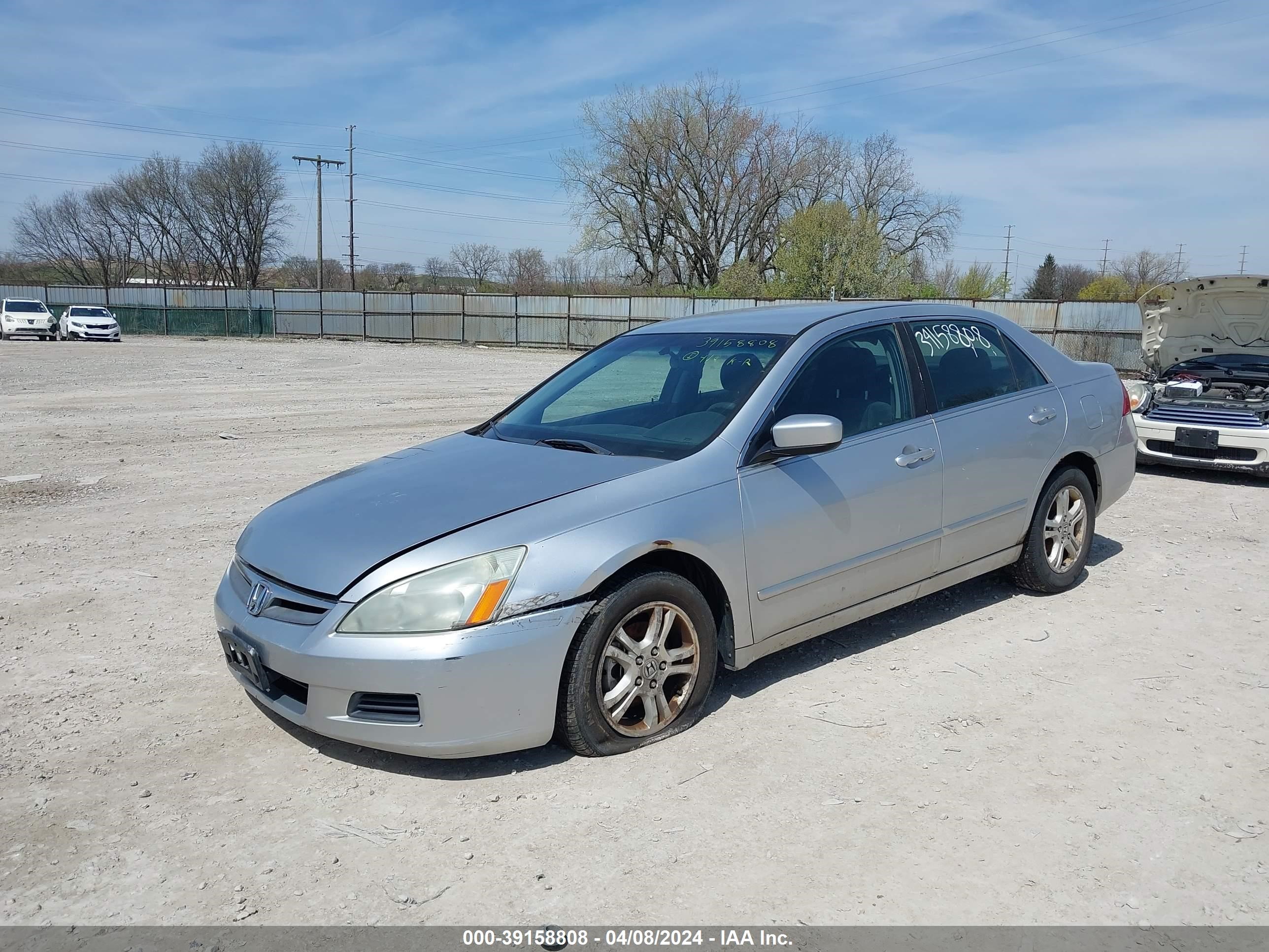 Photo 1 VIN: 1HGCM563X6A069783 - HONDA ACCORD 