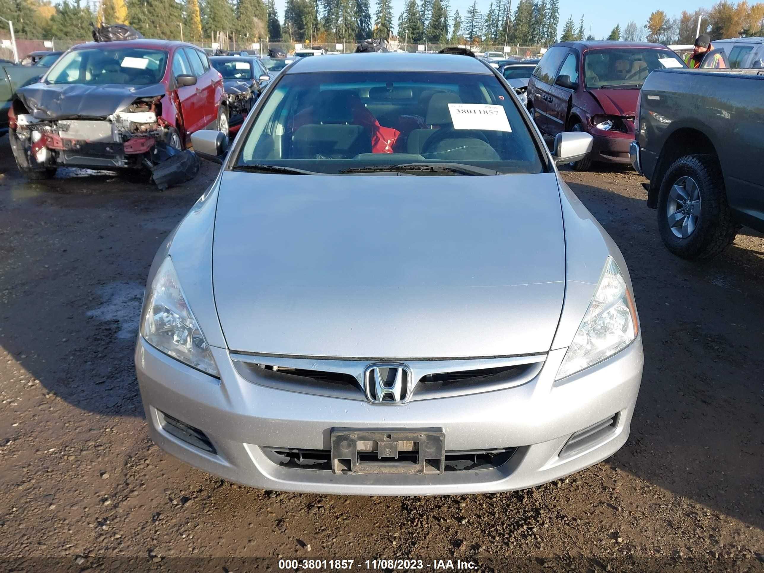 Photo 12 VIN: 1HGCM563X6A114107 - HONDA ACCORD 