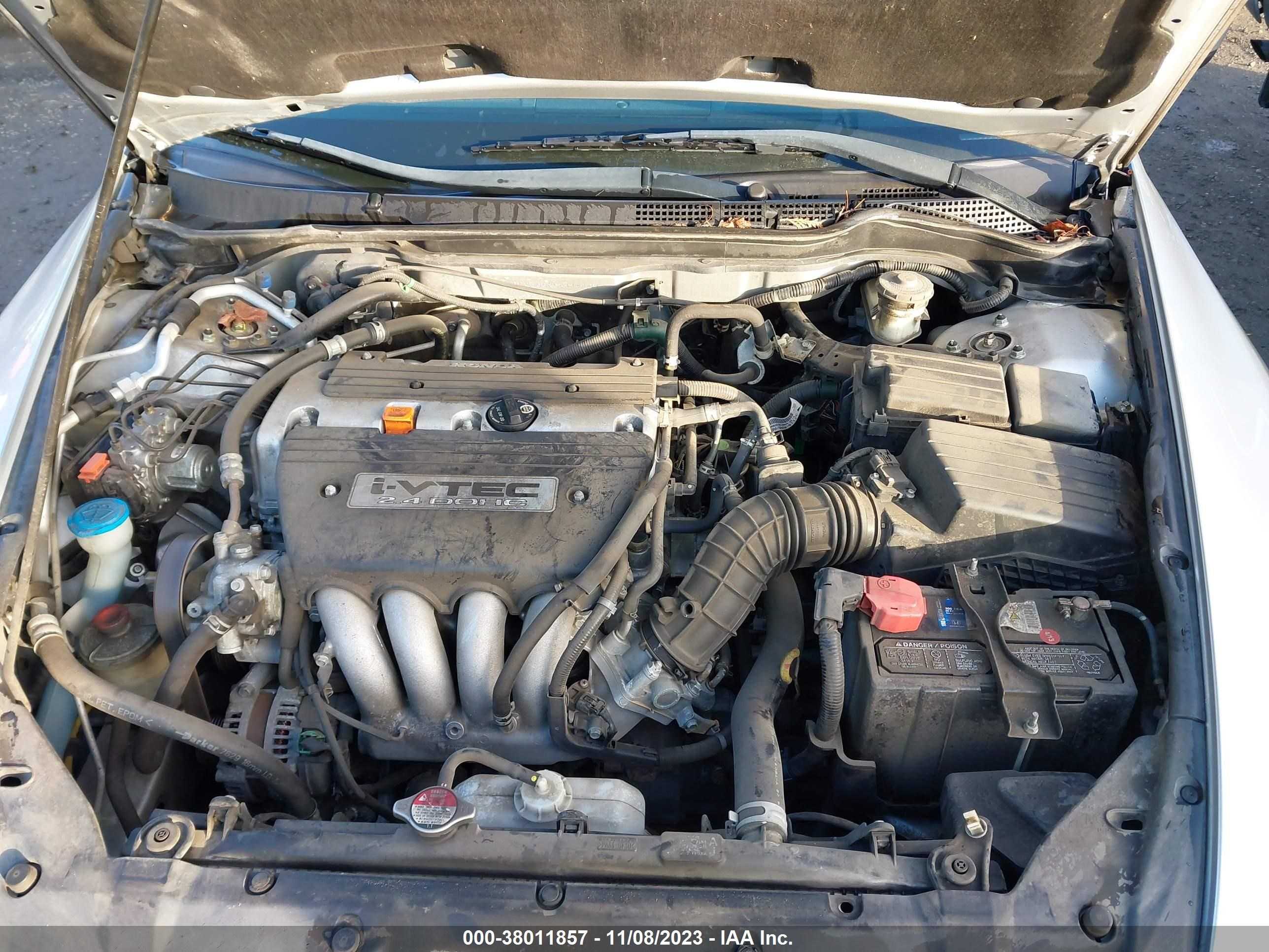 Photo 9 VIN: 1HGCM563X6A114107 - HONDA ACCORD 