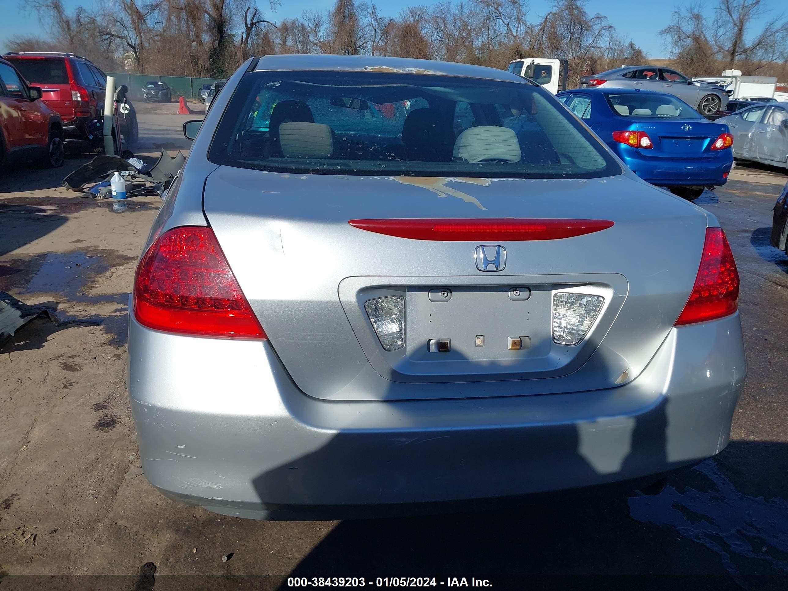 Photo 15 VIN: 1HGCM563X6A117704 - HONDA ACCORD 