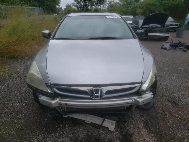 Photo 4 VIN: 1HGCM563X6A812989 - HONDA ACCORD SE 