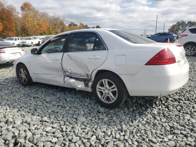 Photo 1 VIN: 1HGCM563X7A049213 - HONDA ACCORD SE 