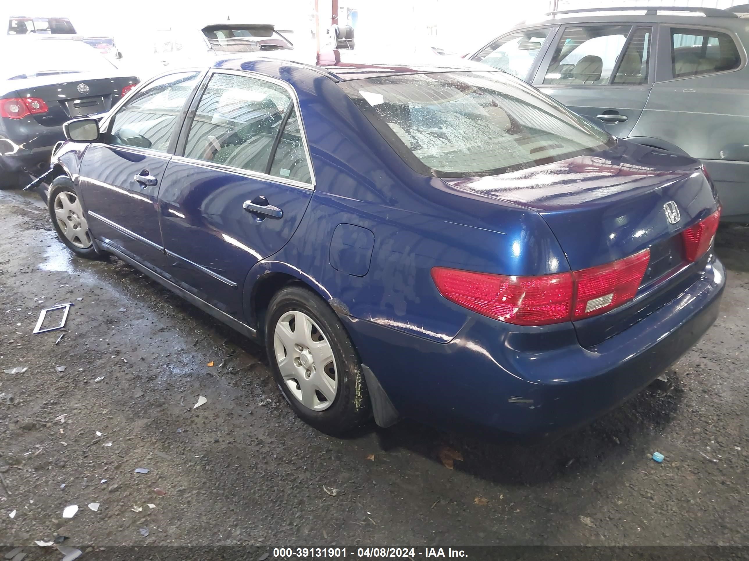 Photo 2 VIN: 1HGCM56405A017537 - HONDA ACCORD 