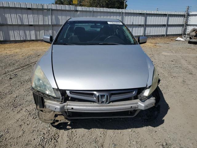 Photo 4 VIN: 1HGCM56405A136625 - HONDA ACCORD LX 