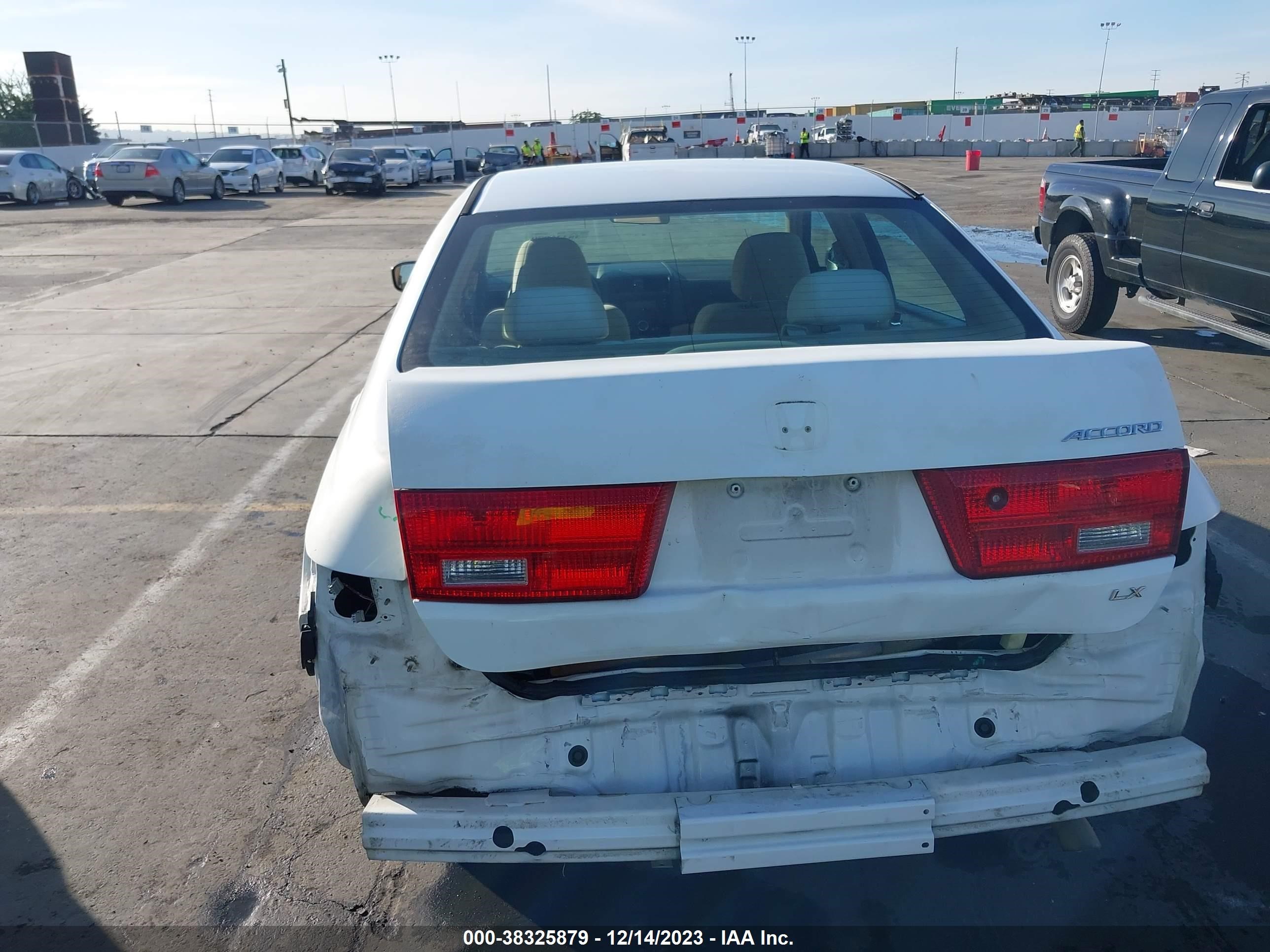 Photo 15 VIN: 1HGCM56405A147348 - HONDA ACCORD 