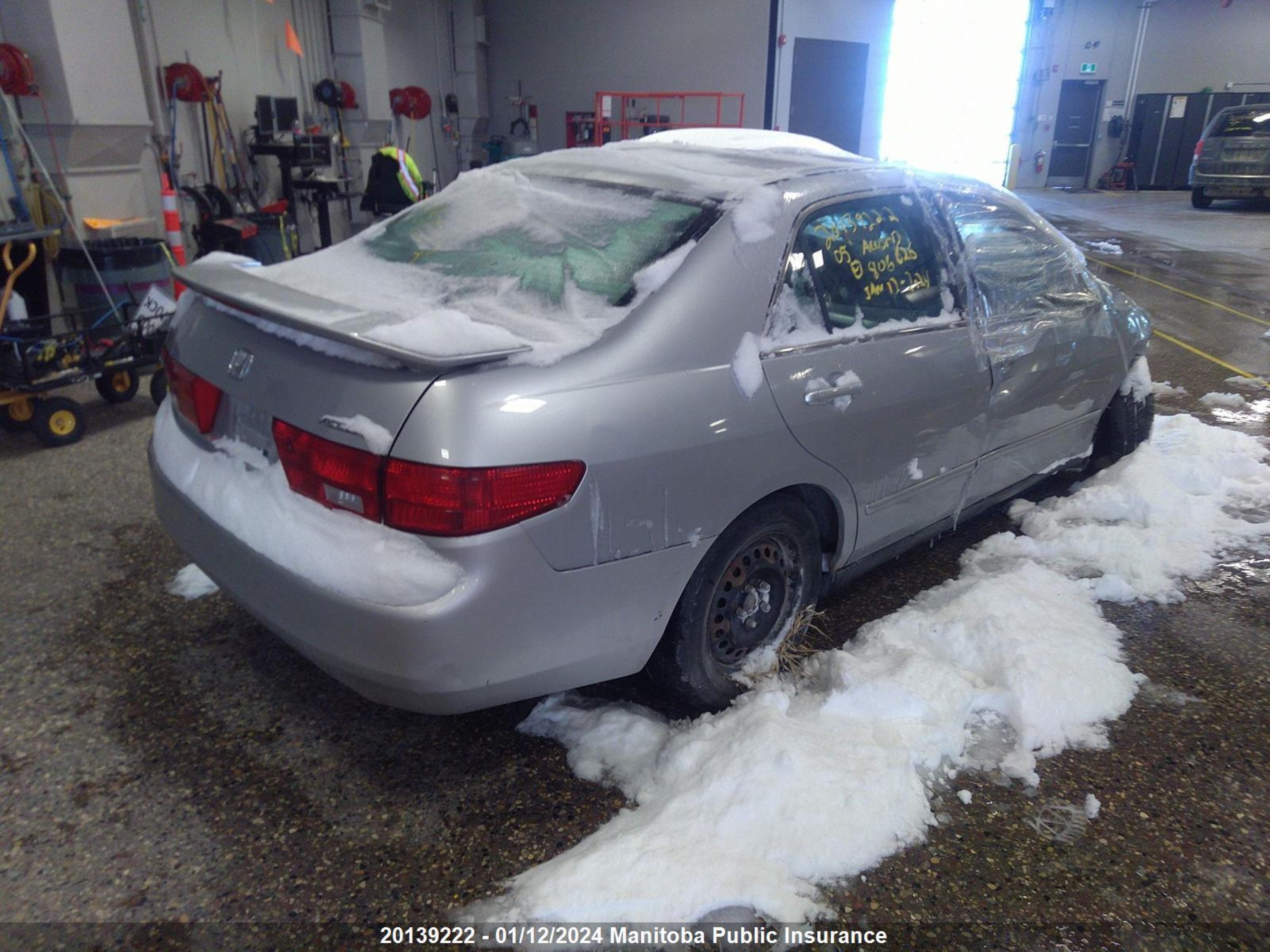 Photo 3 VIN: 1HGCM56405A806626 - HONDA ACCORD 