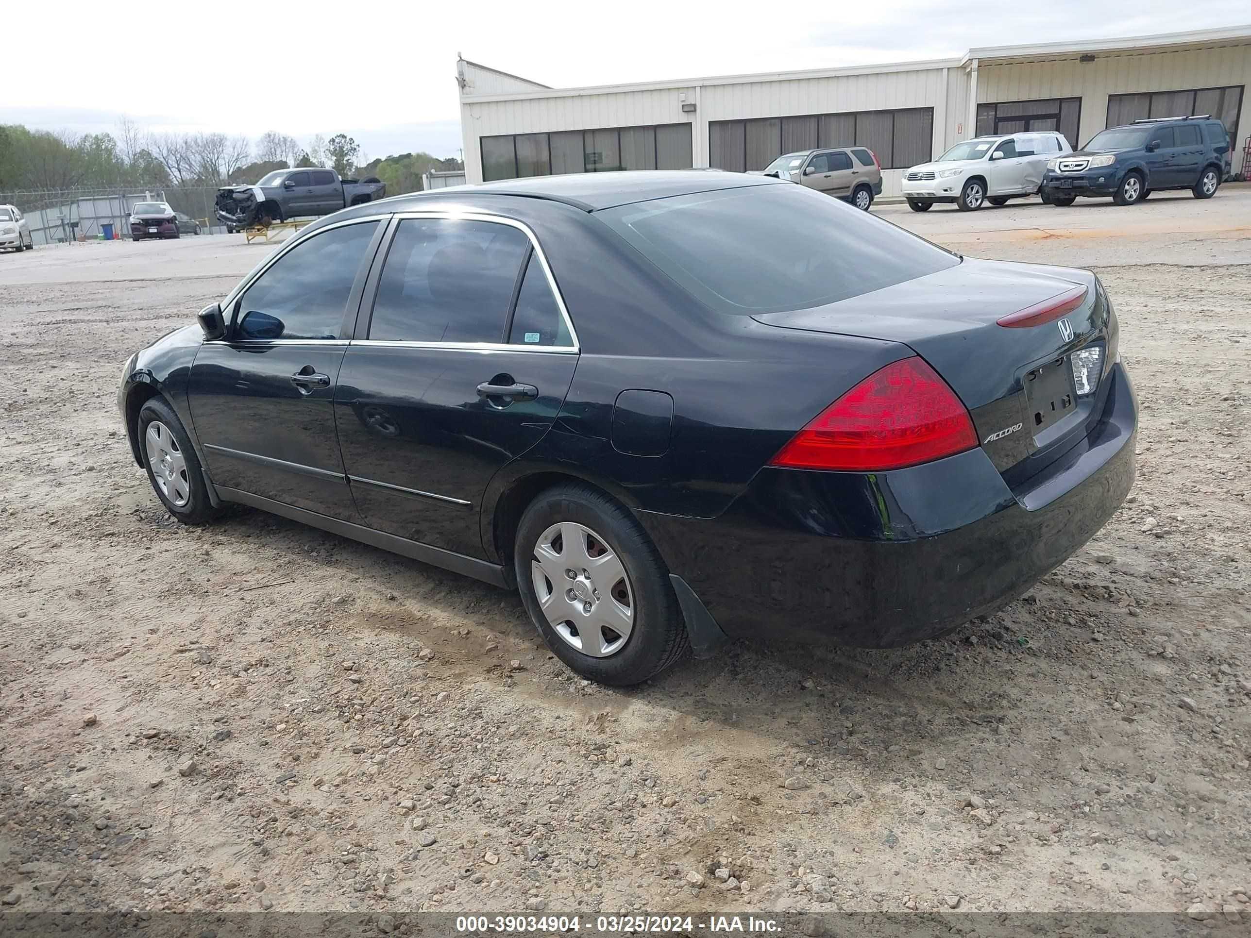 Photo 2 VIN: 1HGCM56407A186699 - HONDA ACCORD 