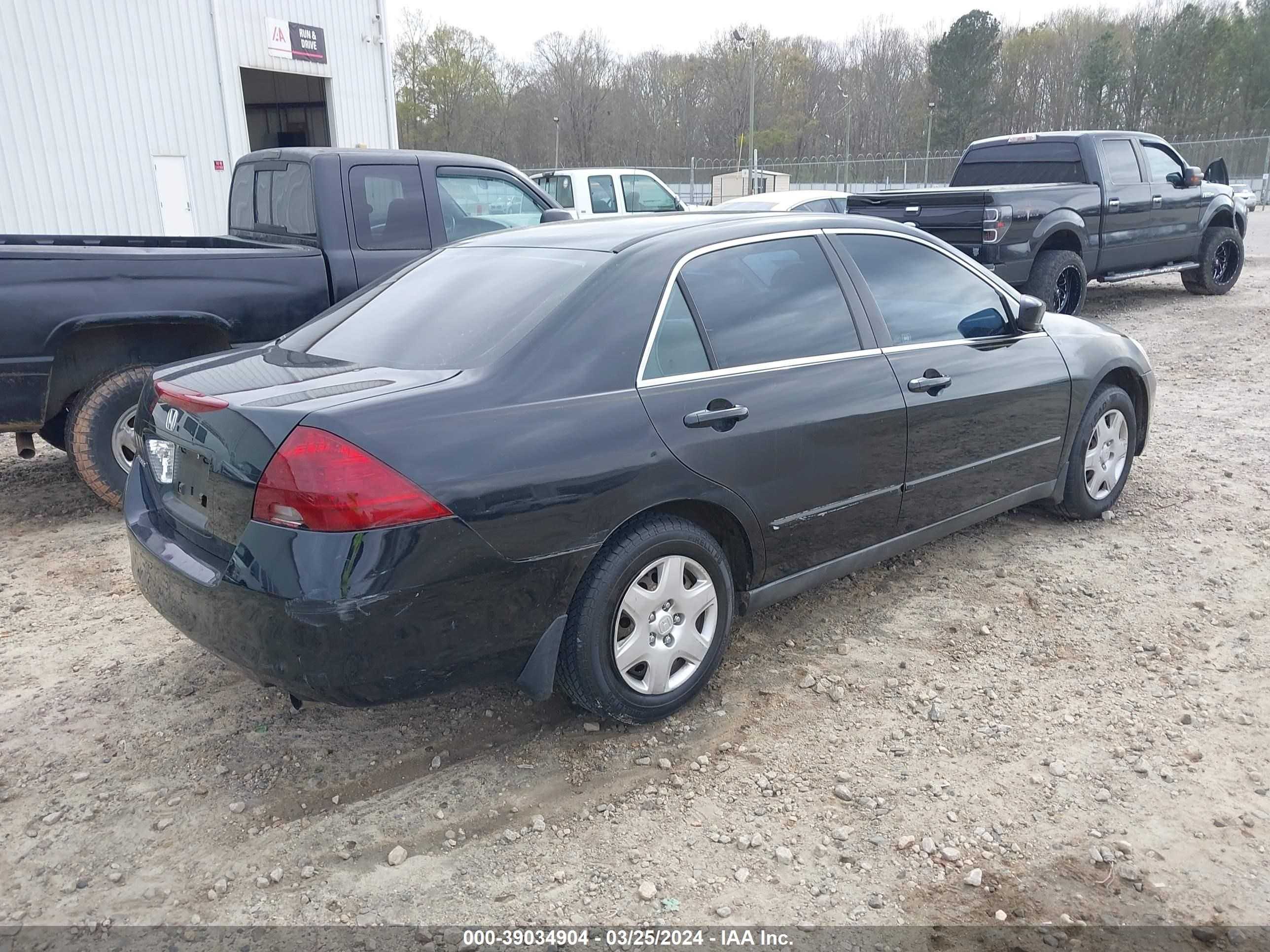 Photo 3 VIN: 1HGCM56407A186699 - HONDA ACCORD 