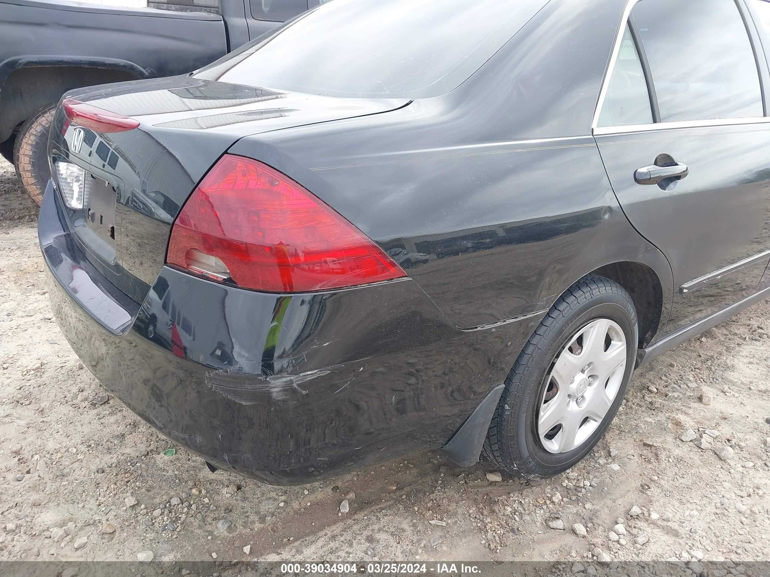 Photo 5 VIN: 1HGCM56407A186699 - HONDA ACCORD 