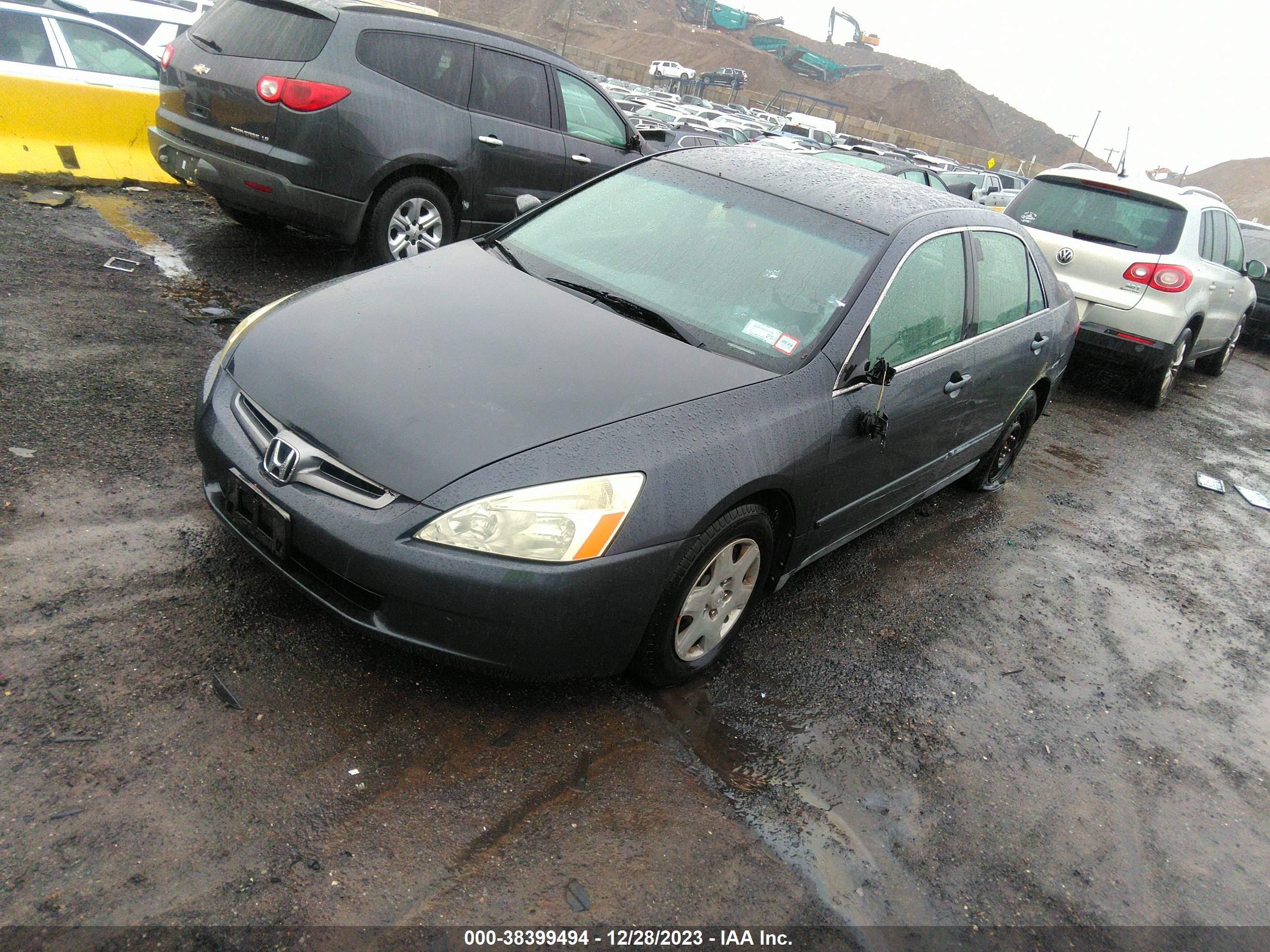 Photo 1 VIN: 1HGCM56415A161775 - HONDA ACCORD 