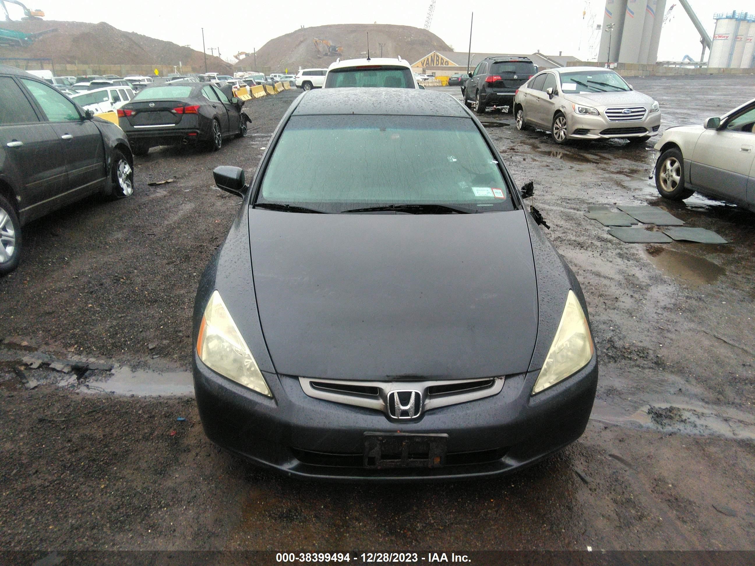 Photo 11 VIN: 1HGCM56415A161775 - HONDA ACCORD 