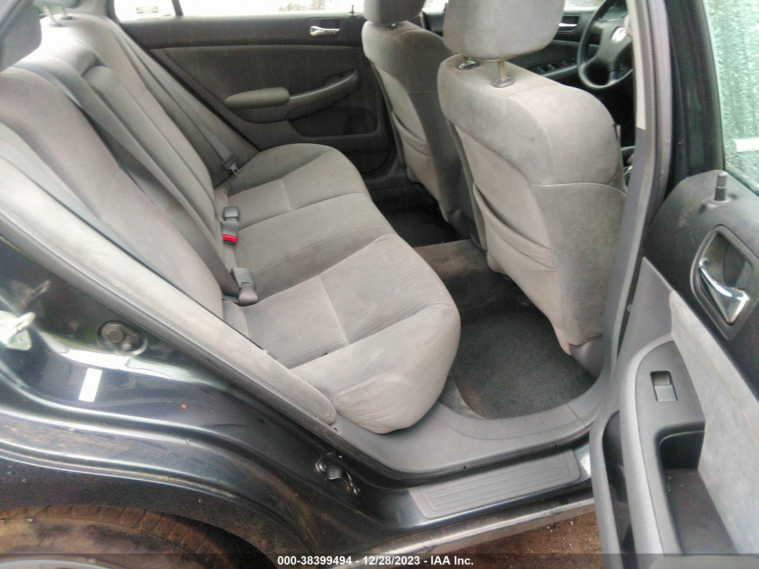 Photo 7 VIN: 1HGCM56415A161775 - HONDA ACCORD 