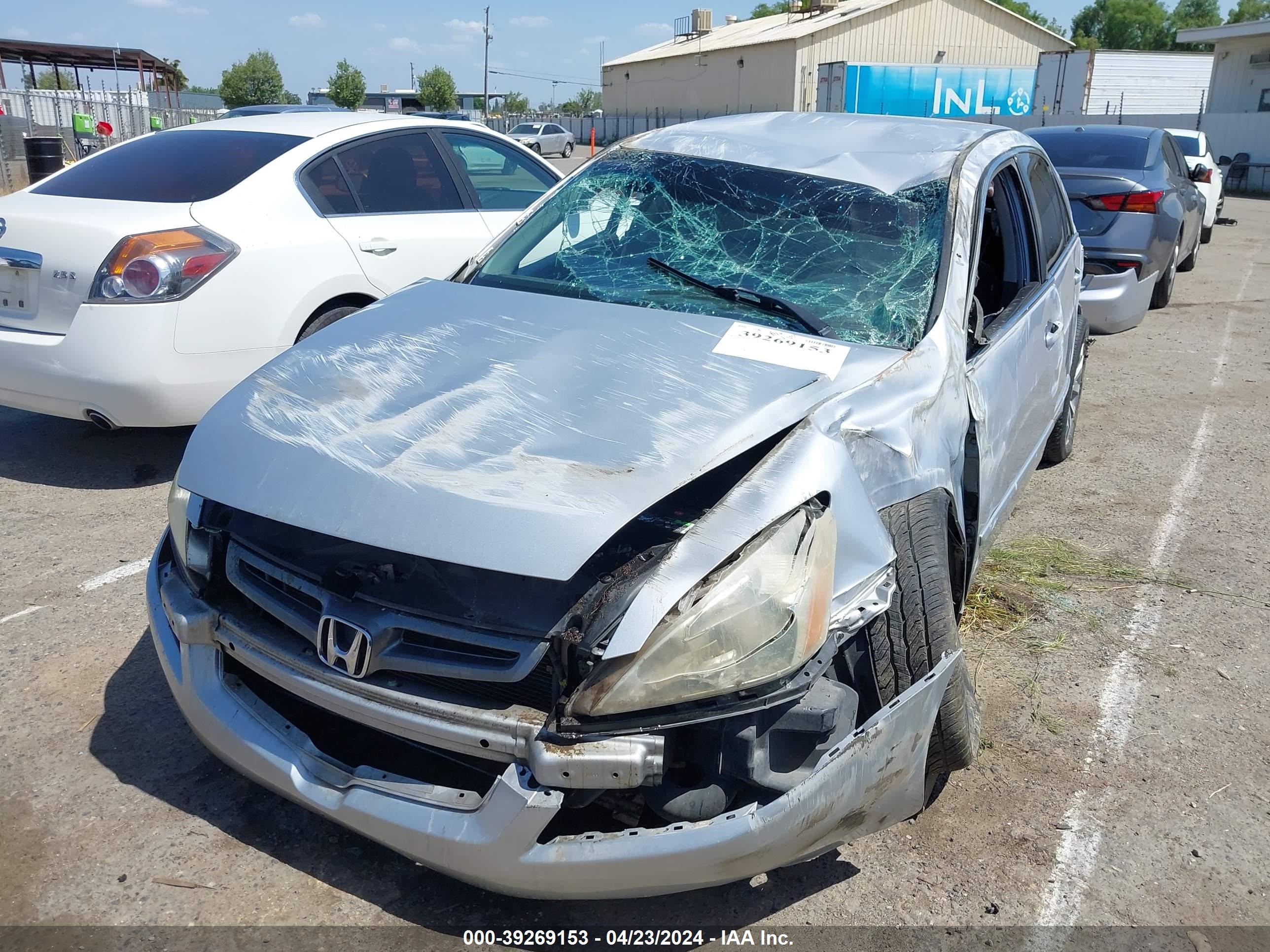 Photo 5 VIN: 1HGCM56415A182559 - HONDA ACCORD 