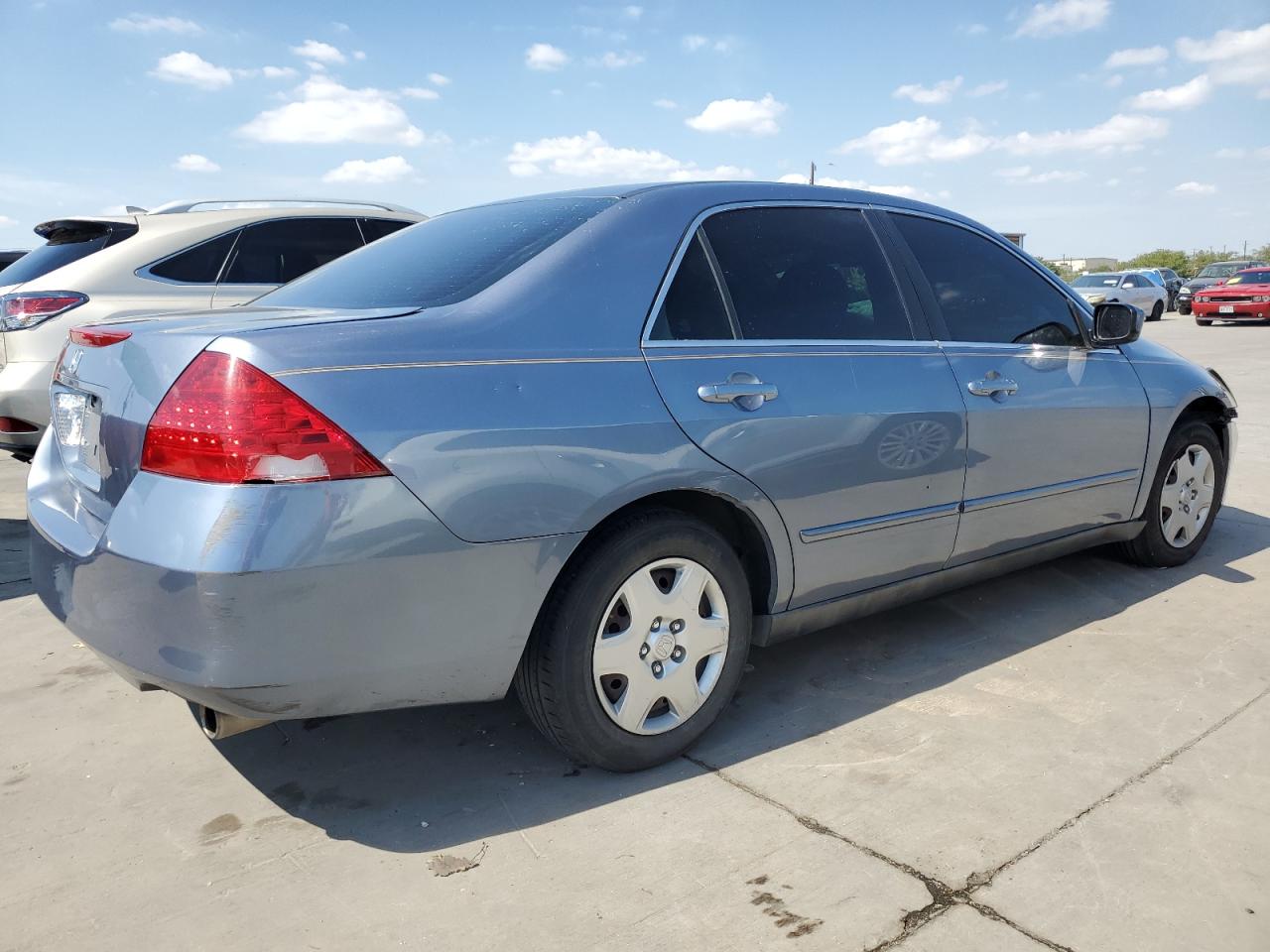 Photo 2 VIN: 1HGCM56417A051649 - HONDA ACCORD 