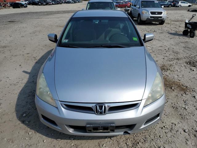 Photo 4 VIN: 1HGCM56417A067883 - HONDA ACCORD LX 