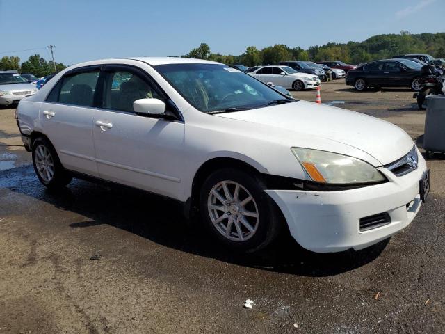 Photo 3 VIN: 1HGCM56417A121229 - HONDA ACCORD LX 