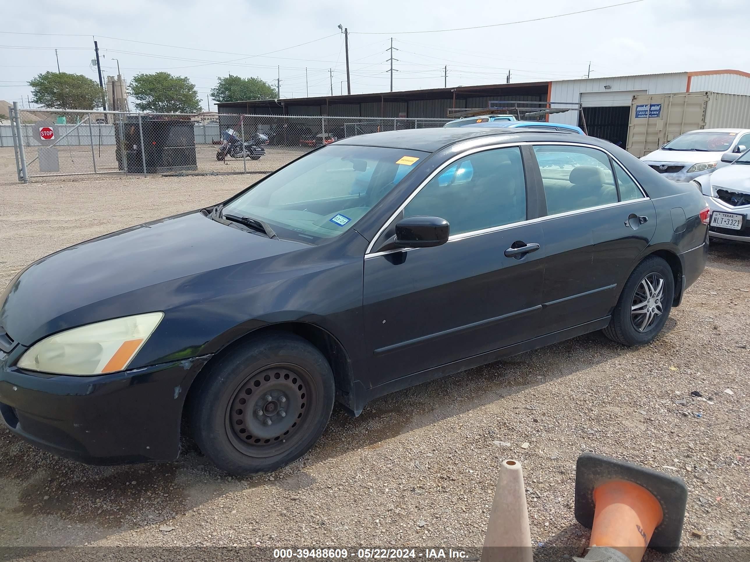 Photo 1 VIN: 1HGCM56423A117362 - HONDA ACCORD 