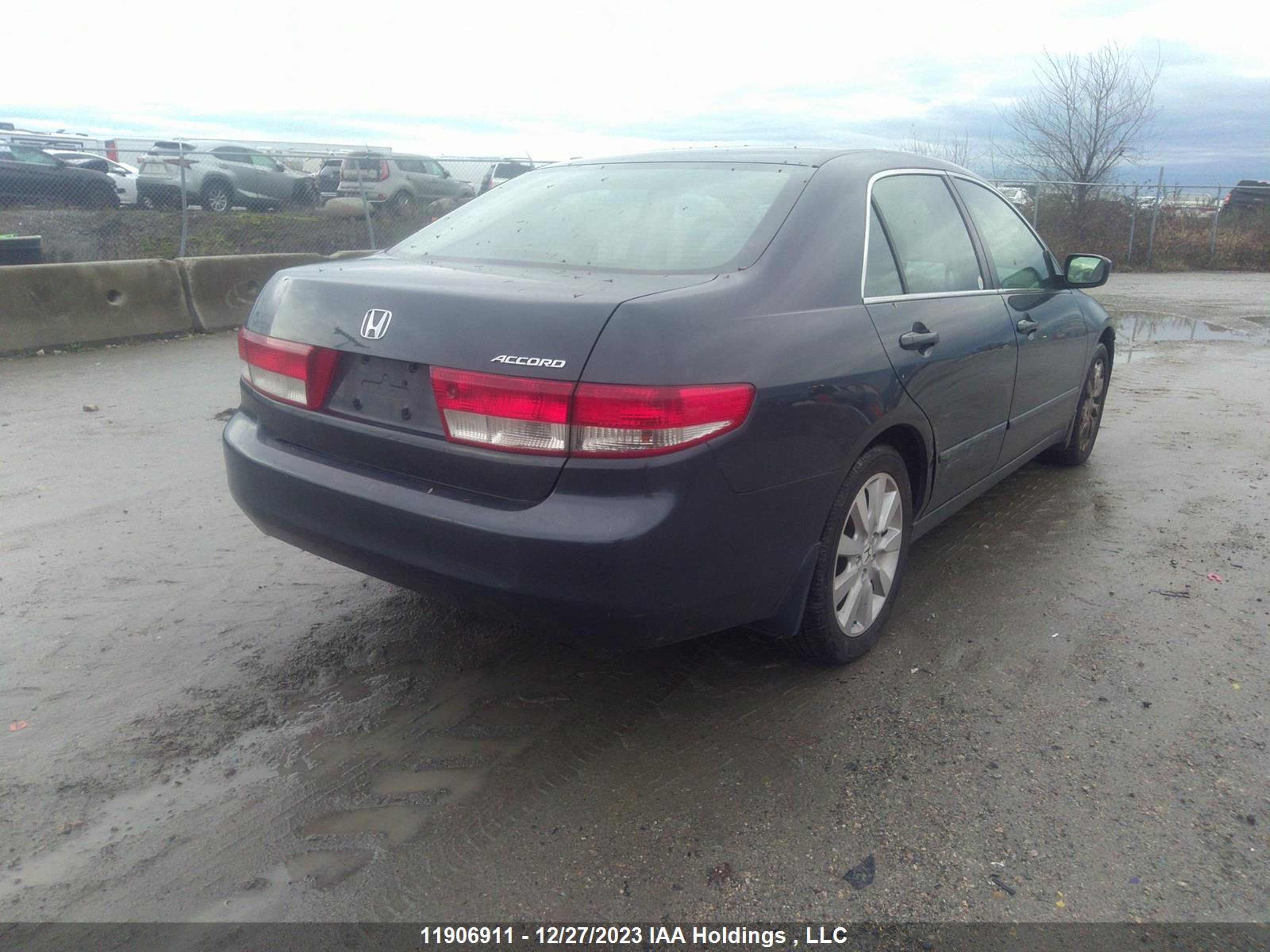 Photo 3 VIN: 1HGCM56423A819276 - HONDA ACCORD 