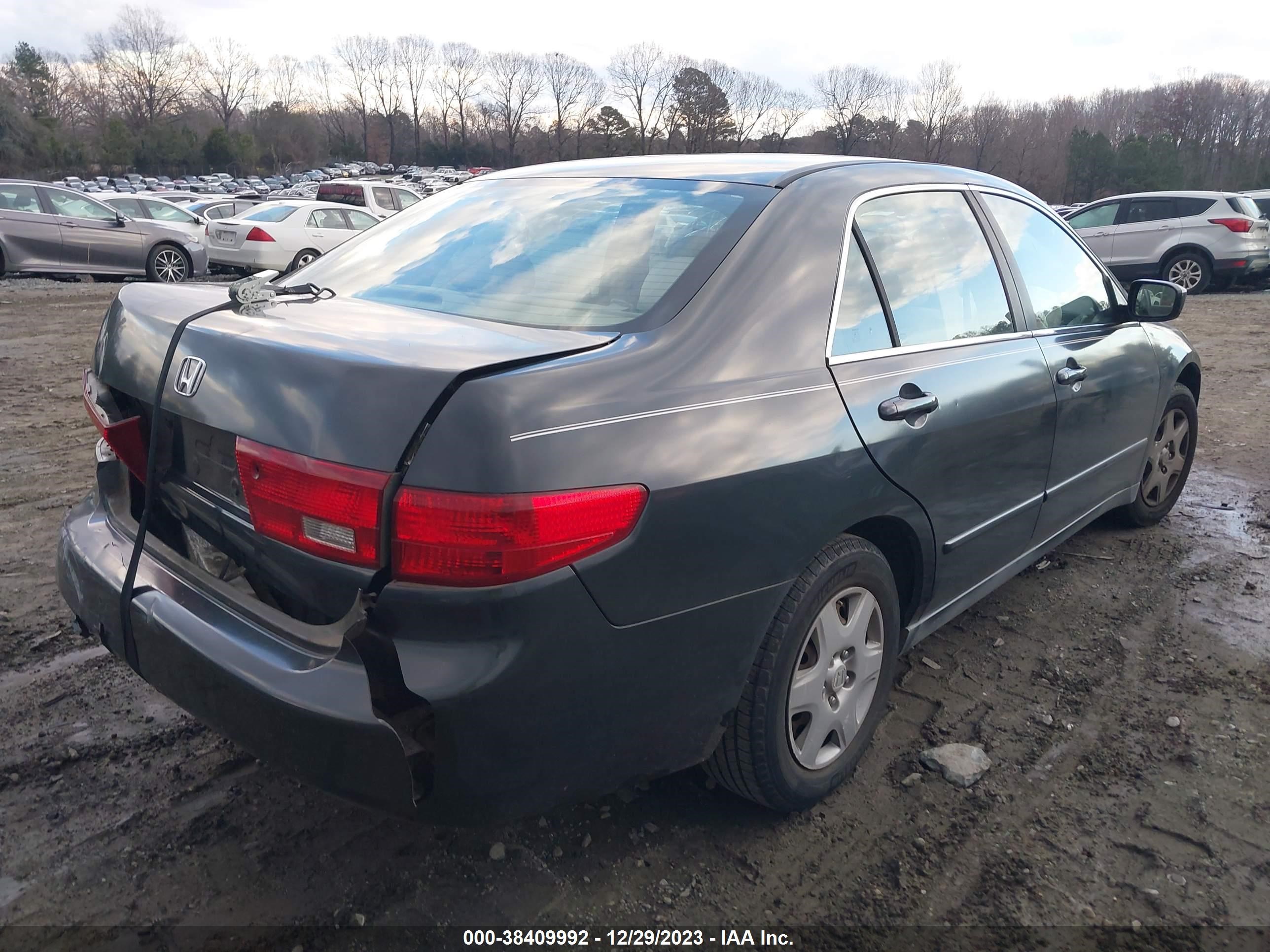 Photo 3 VIN: 1HGCM56425A039443 - HONDA ACCORD 