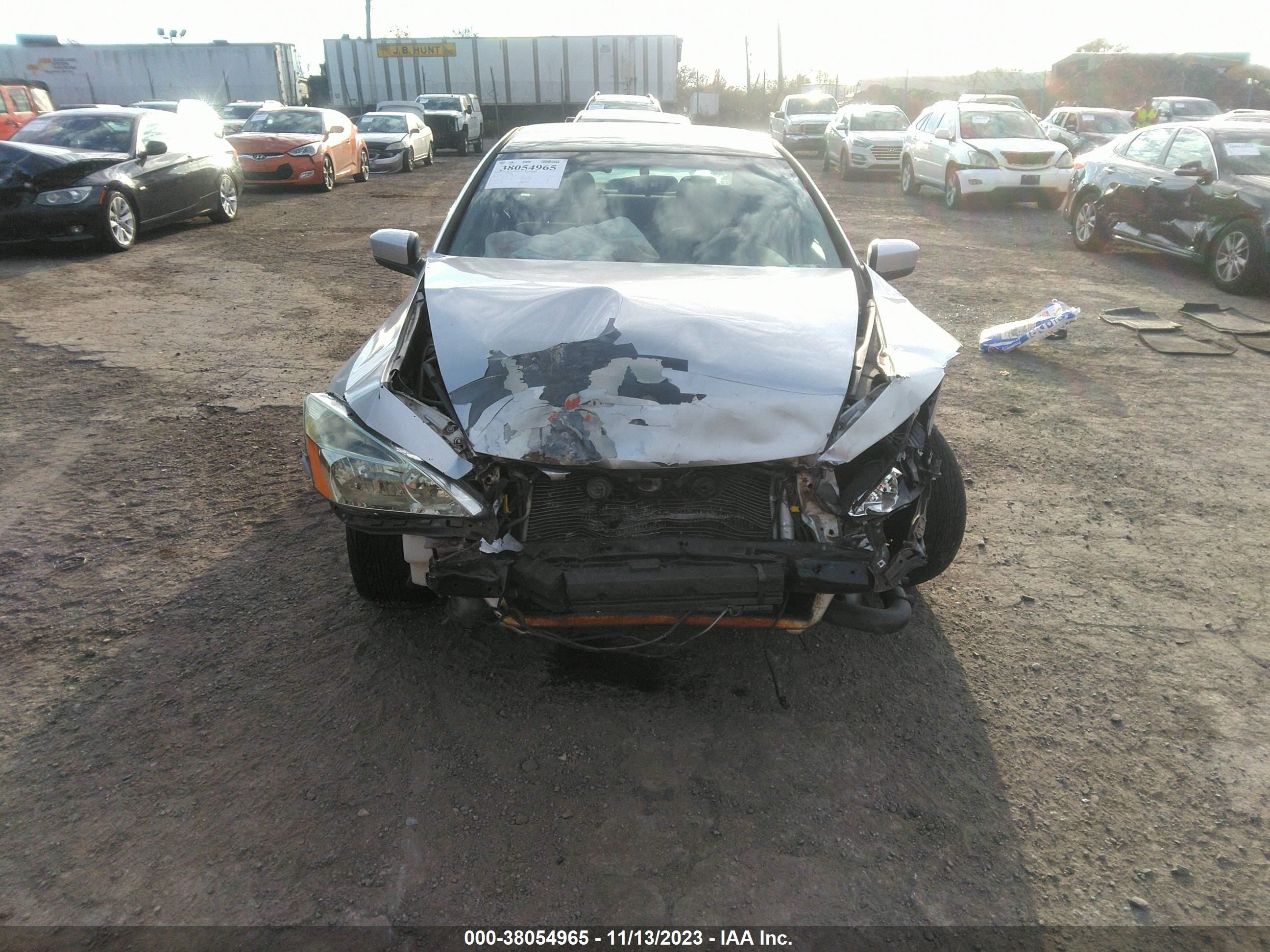 Photo 12 VIN: 1HGCM56425A123343 - HONDA ACCORD 