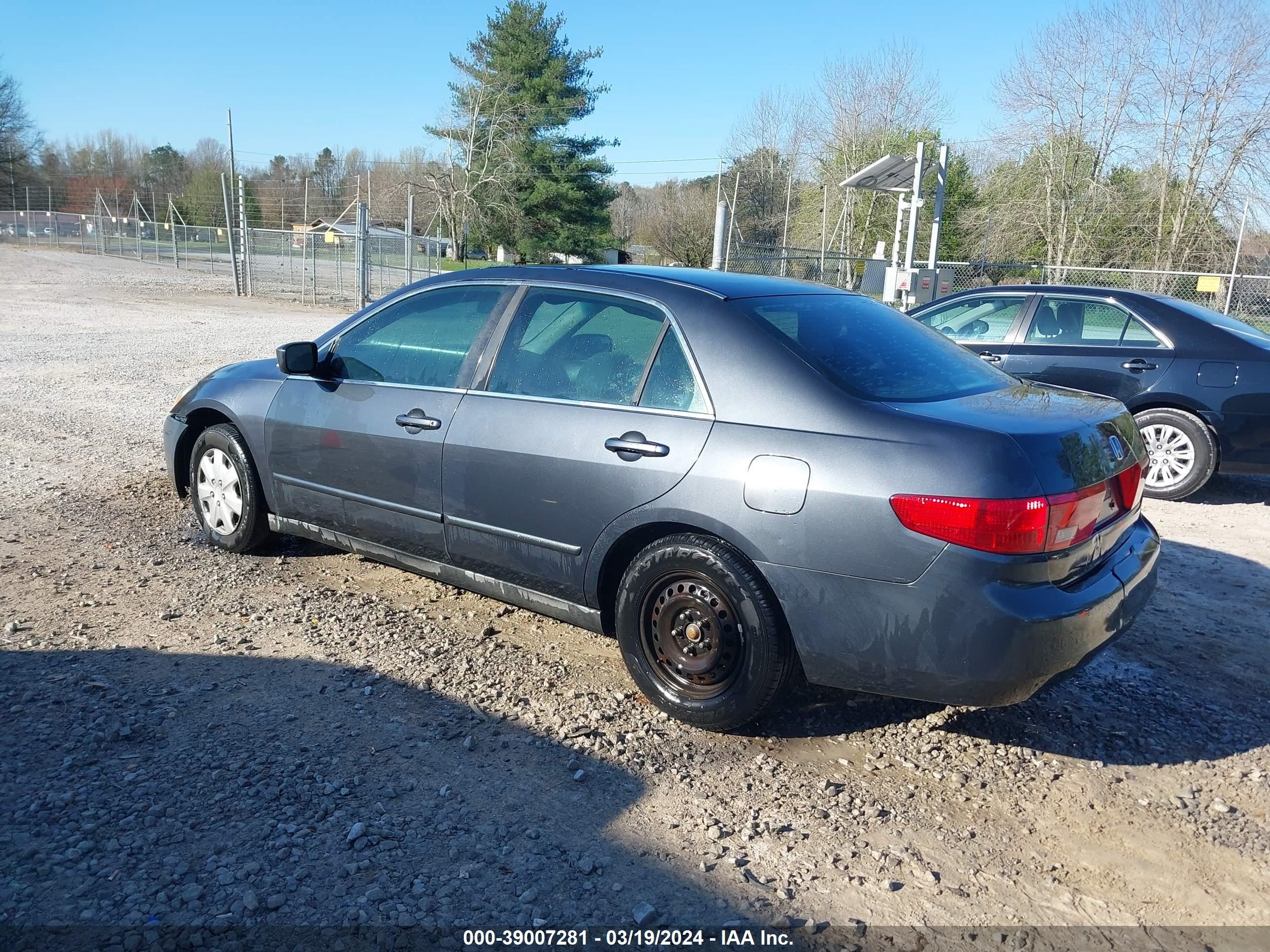 Photo 2 VIN: 1HGCM56425A171988 - HONDA ACCORD 