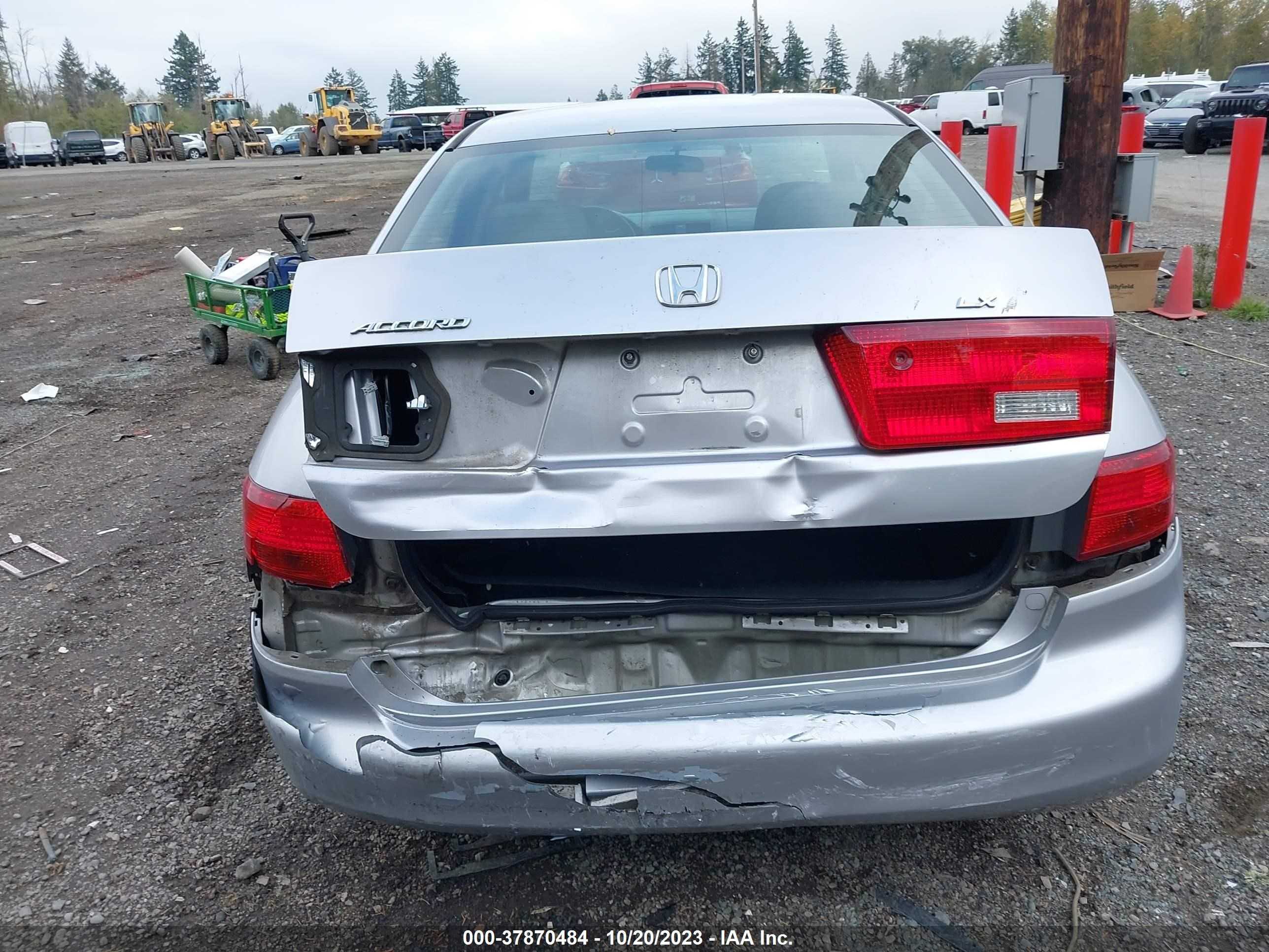 Photo 14 VIN: 1HGCM56425L000470 - HONDA ACCORD 