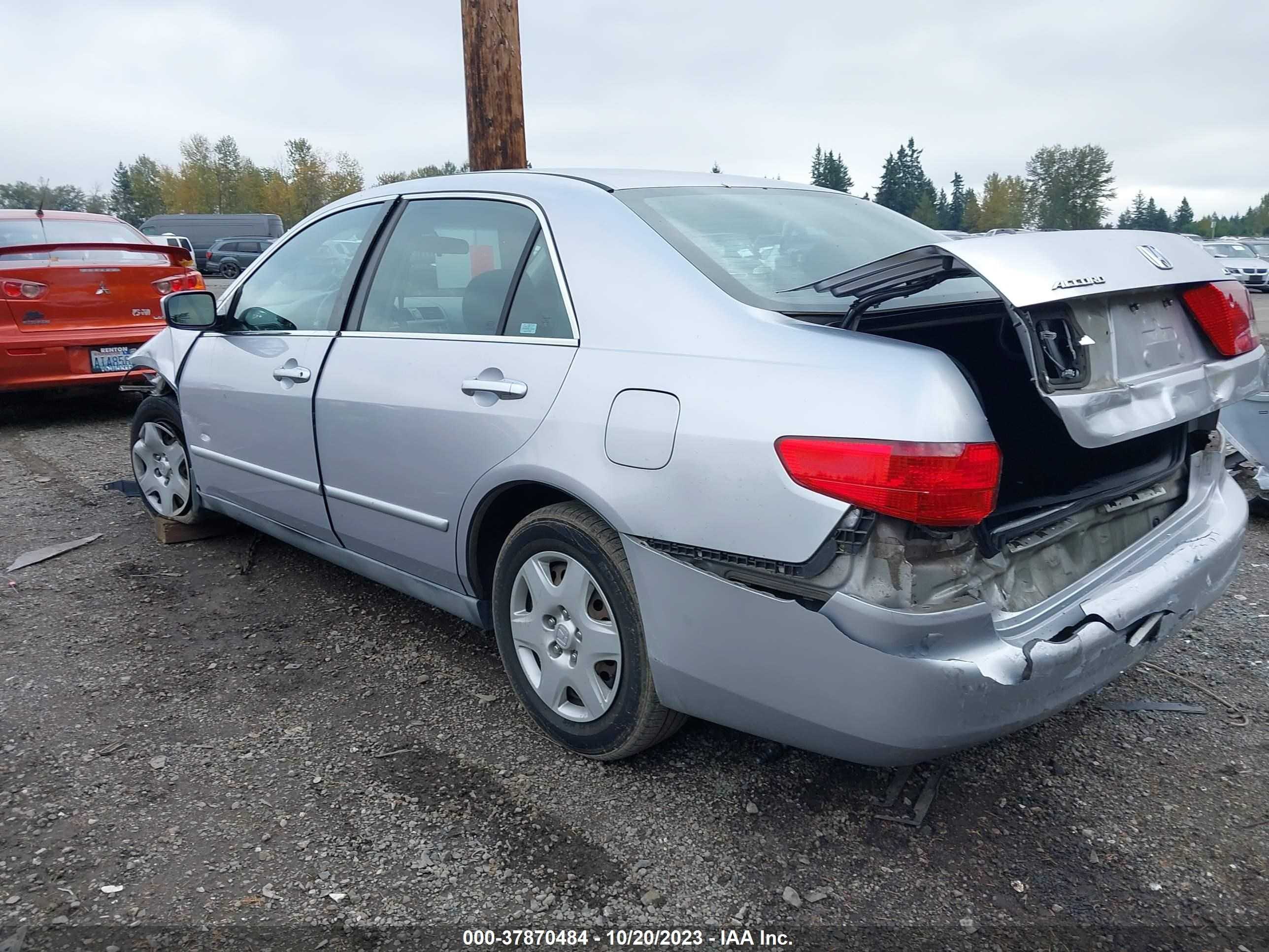 Photo 2 VIN: 1HGCM56425L000470 - HONDA ACCORD 