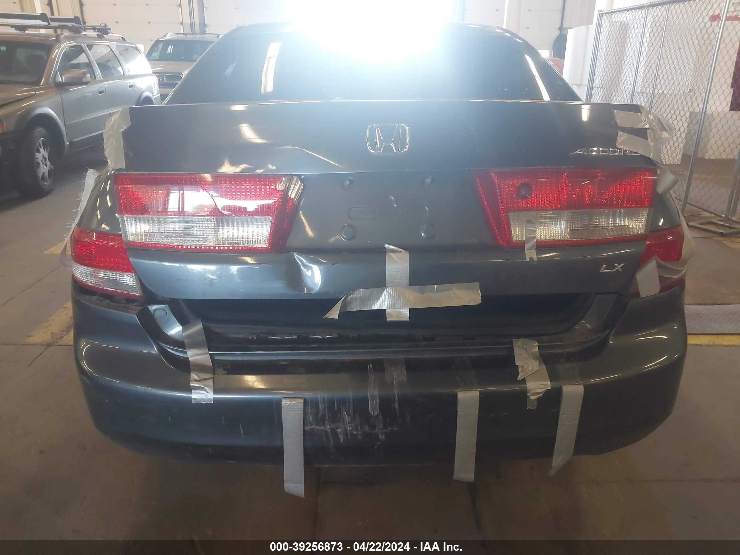 Photo 11 VIN: 1HGCM56434A068609 - HONDA ACCORD 