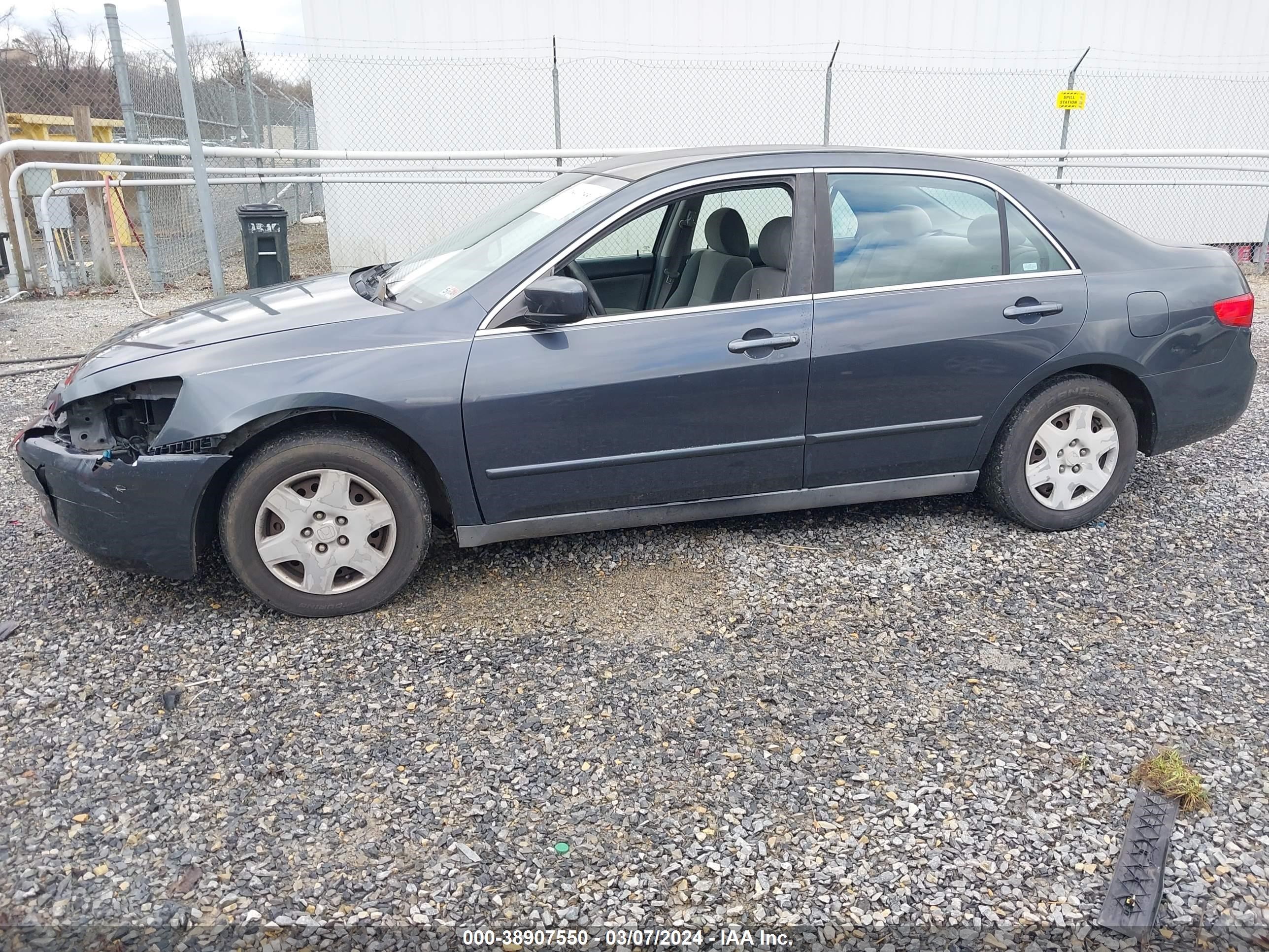 Photo 13 VIN: 1HGCM56435A164581 - HONDA ACCORD 