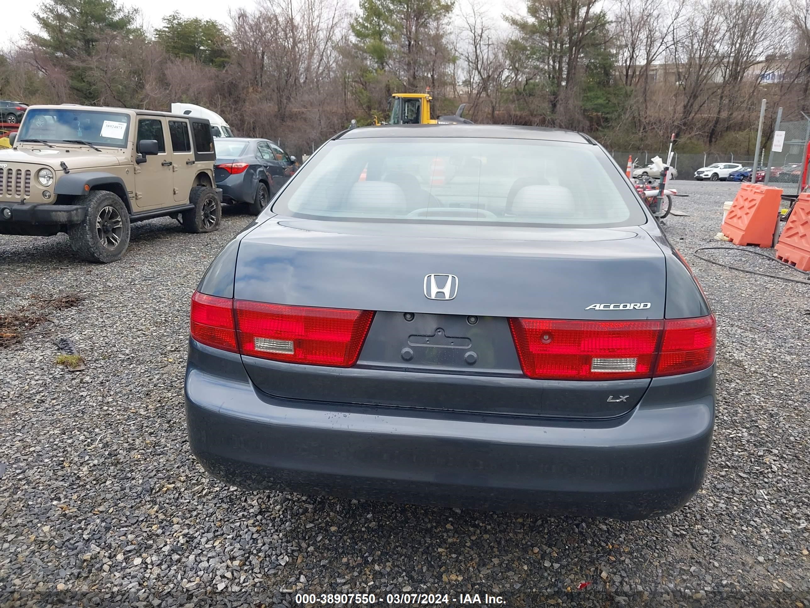 Photo 15 VIN: 1HGCM56435A164581 - HONDA ACCORD 