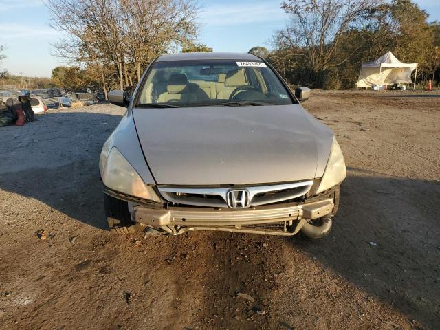 Photo 4 VIN: 1HGCM56436A110201 - HONDA ACCORD LX 