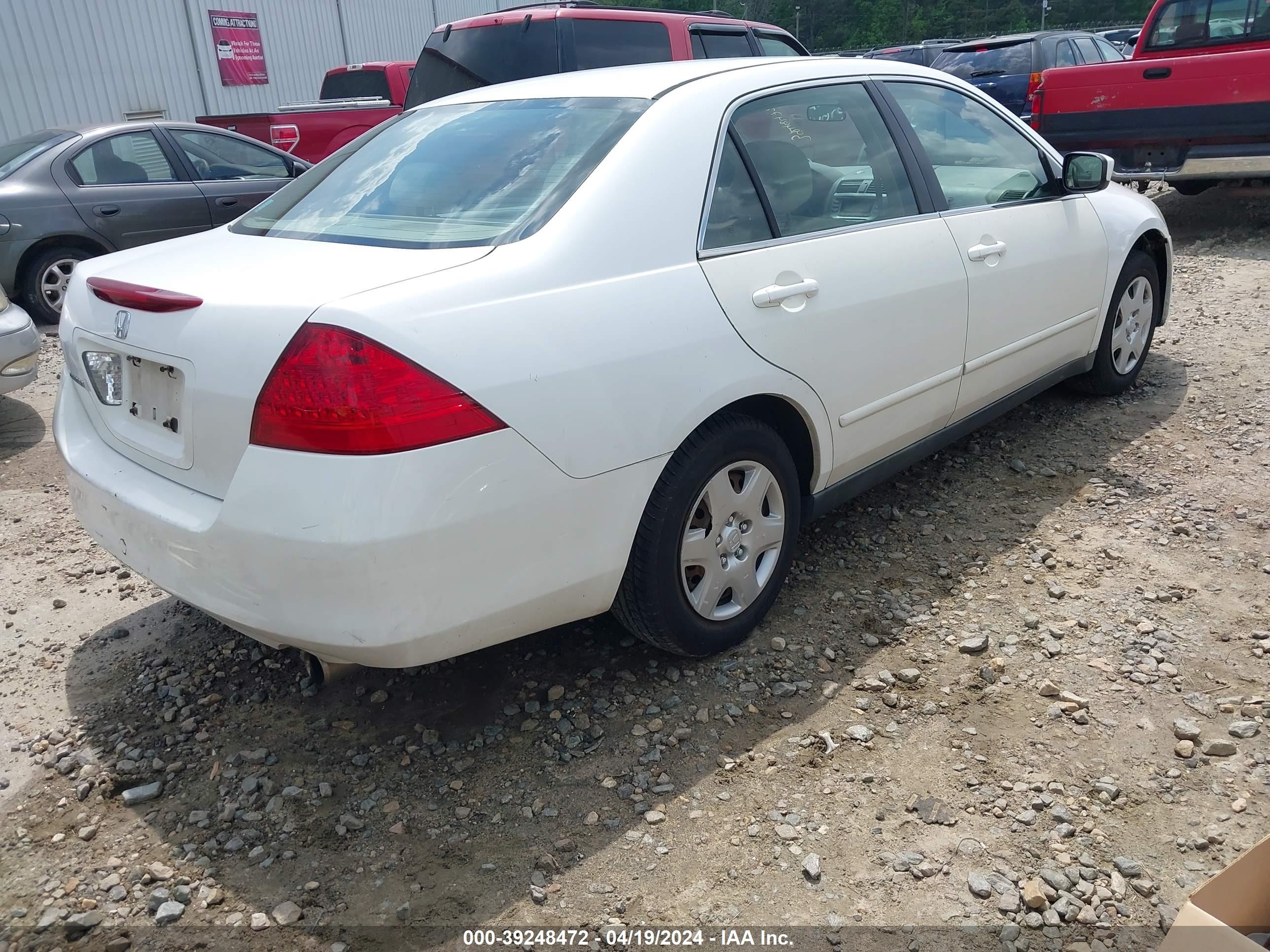 Photo 3 VIN: 1HGCM56437A019298 - HONDA ACCORD 