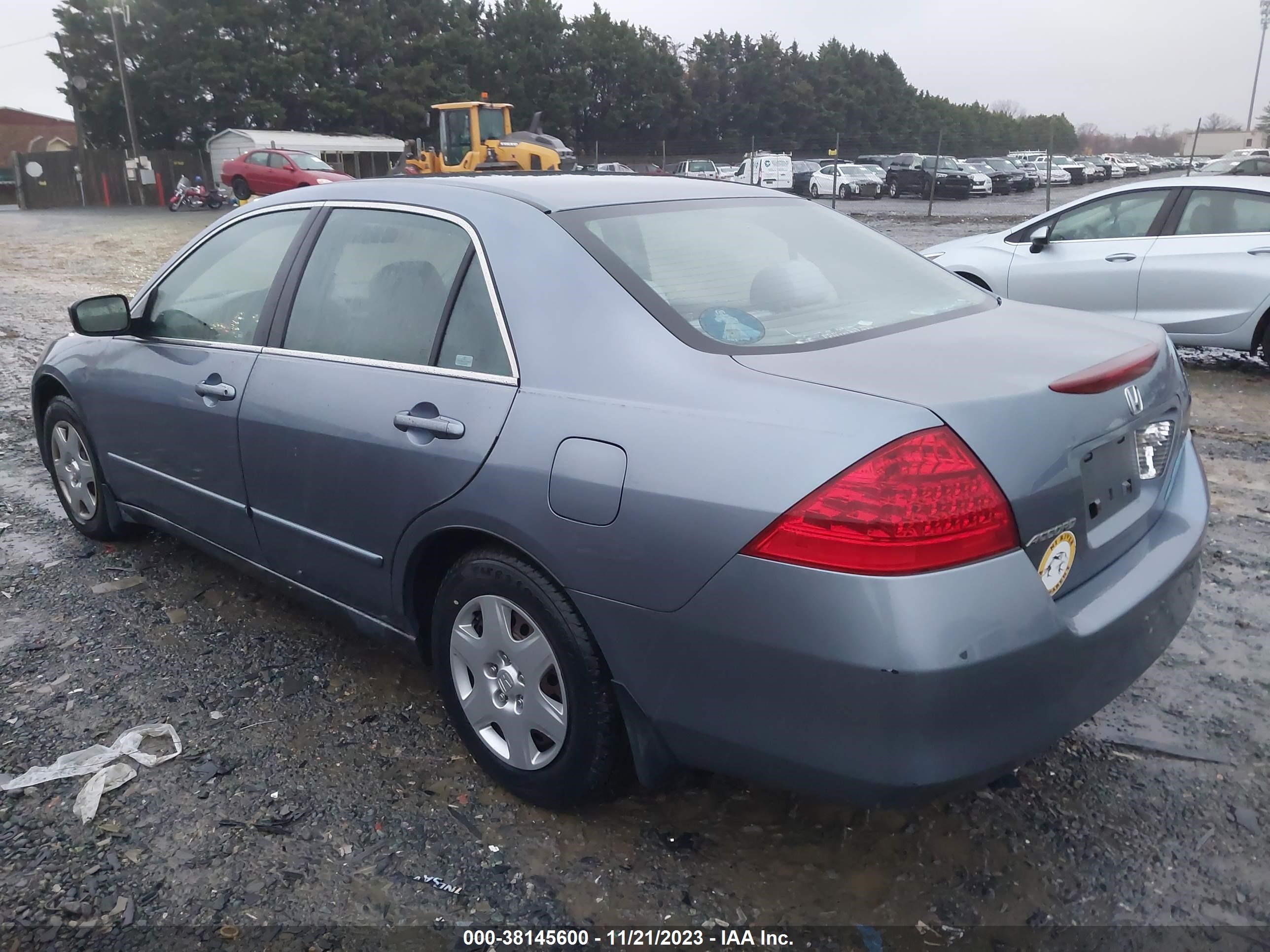 Photo 2 VIN: 1HGCM56437A206539 - HONDA ACCORD 